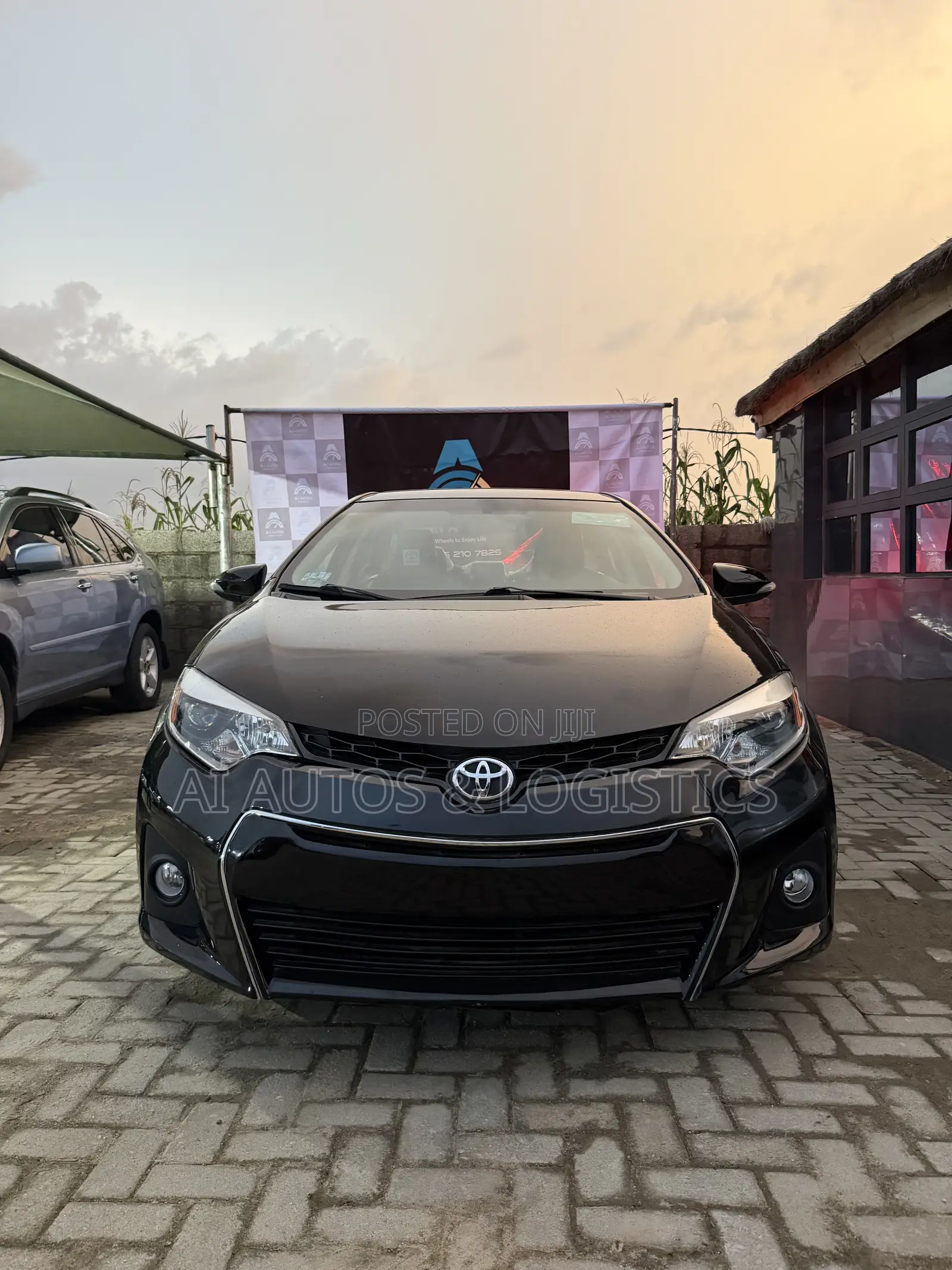 Toyota Corolla S 4dr Sedan (1.8L 4cyl CVT) 2016 Black