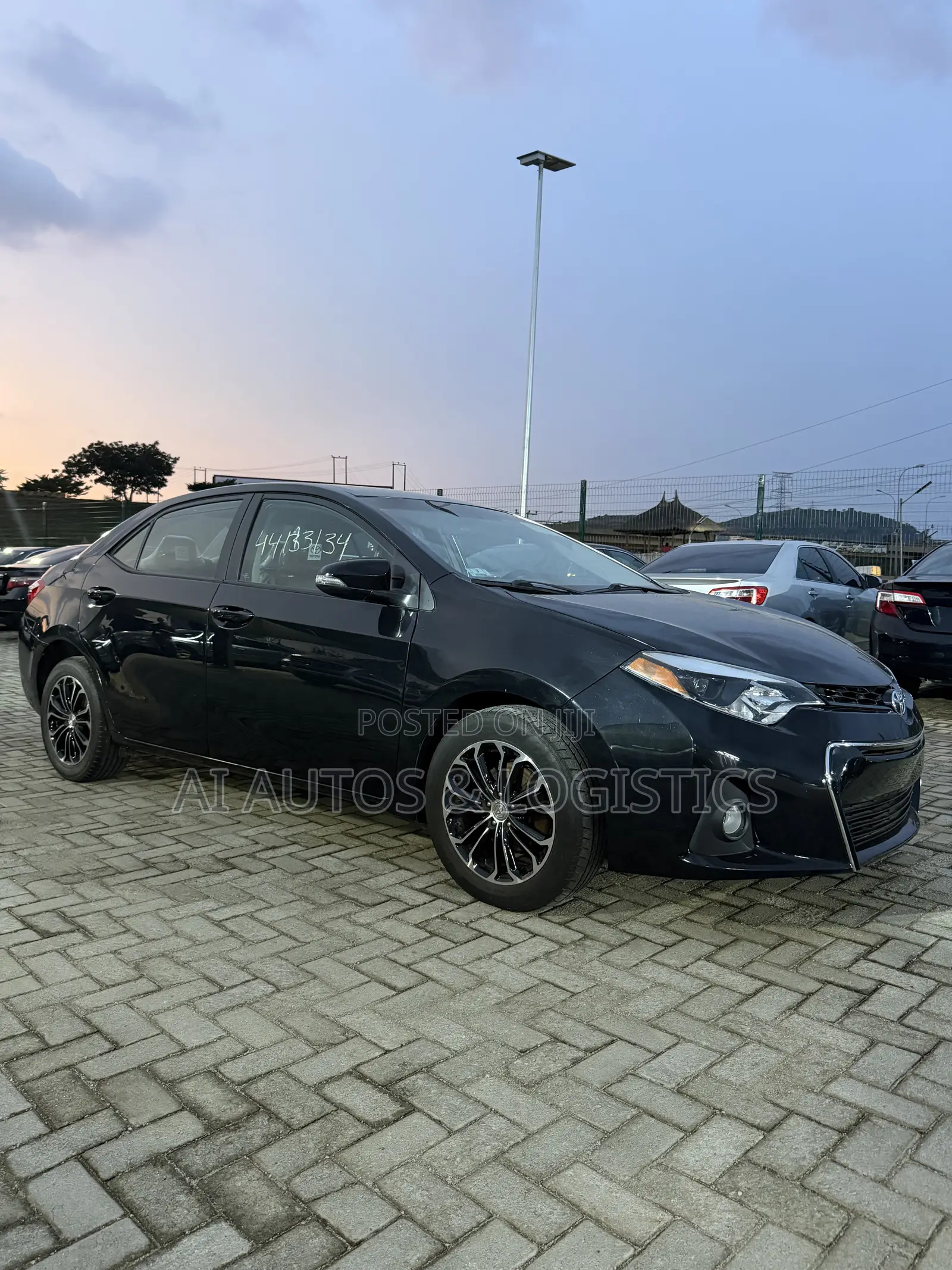 Toyota Corolla S 4dr Sedan (1.8L 4cyl CVT) 2016 Black