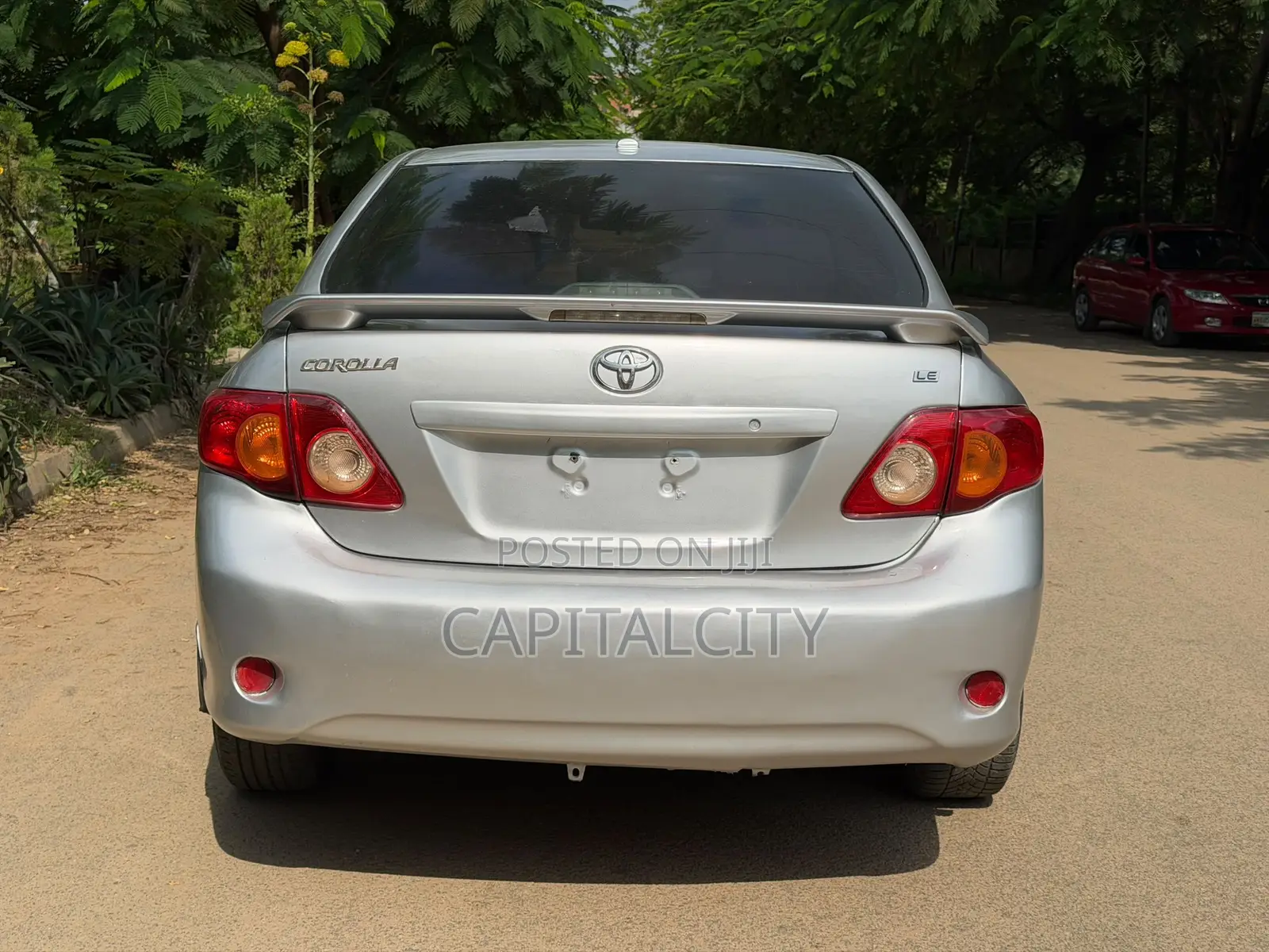 Toyota Corolla LE 4dr Sedan (1.8L 4cyl 4A) 2010 Silver