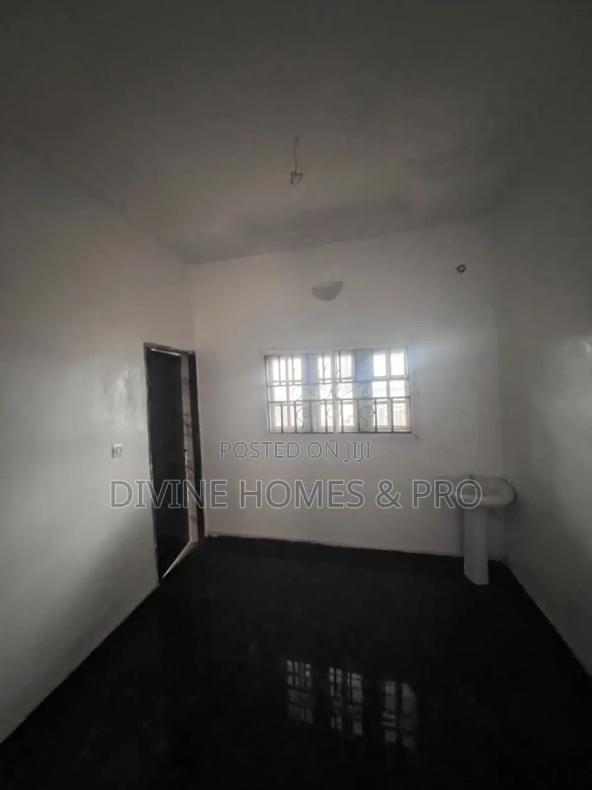 3bdrm Bungalow in Dutse-Alhaji for rent