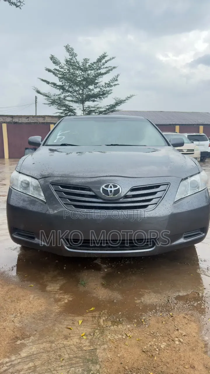 Toyota Camry LE 4dr Sedan (2.4L 4cyl 5A) 2008 White
