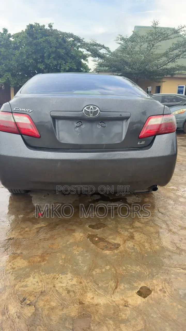 Toyota Camry LE 4dr Sedan (2.4L 4cyl 5A) 2008 White
