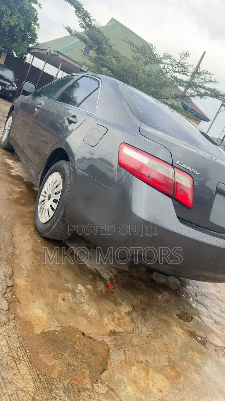 Toyota Camry LE 4dr Sedan (2.4L 4cyl 5A) 2008 White