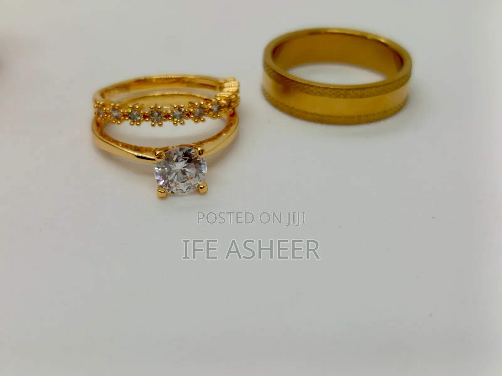 Simple Platinum Couples Set of Wedding Ring 002 - Gold