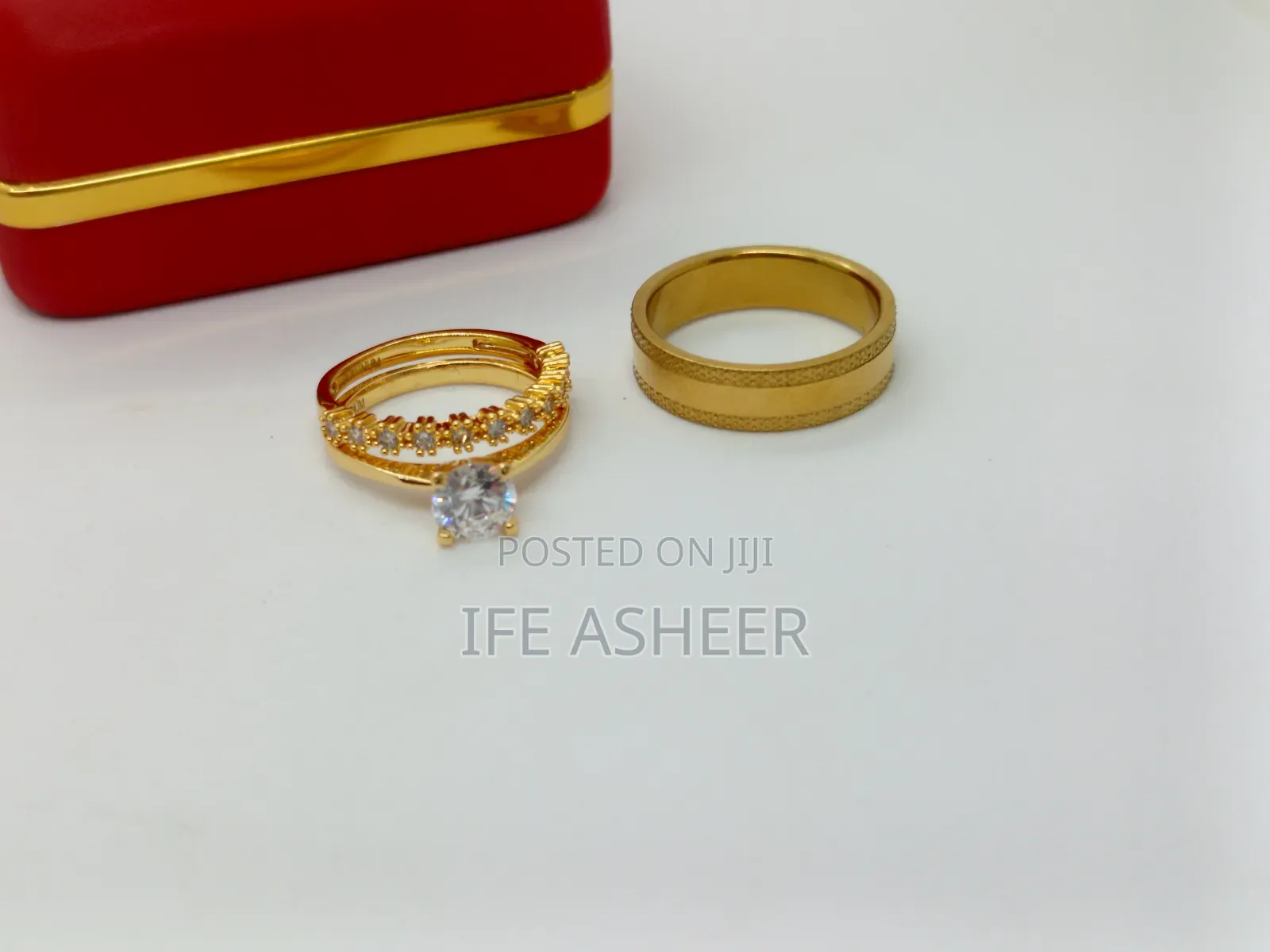 Simple Platinum Couples Set of Wedding Ring 002 - Gold