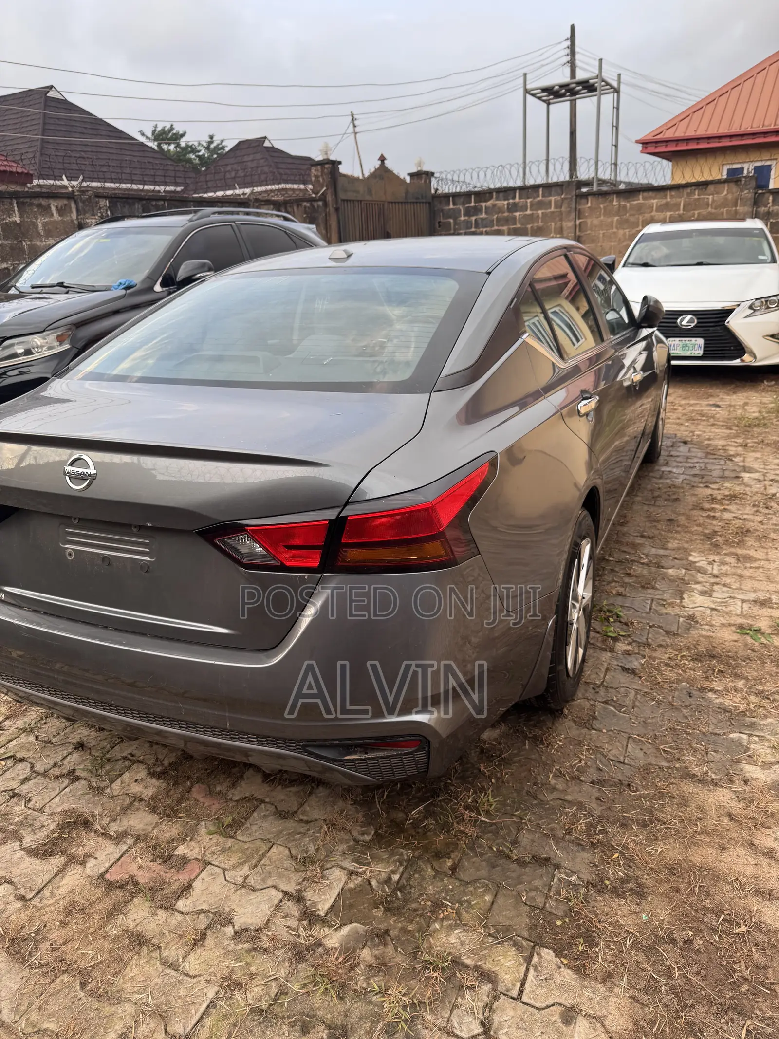 Nissan Altima 2.5 SV AWD 2019 Gray