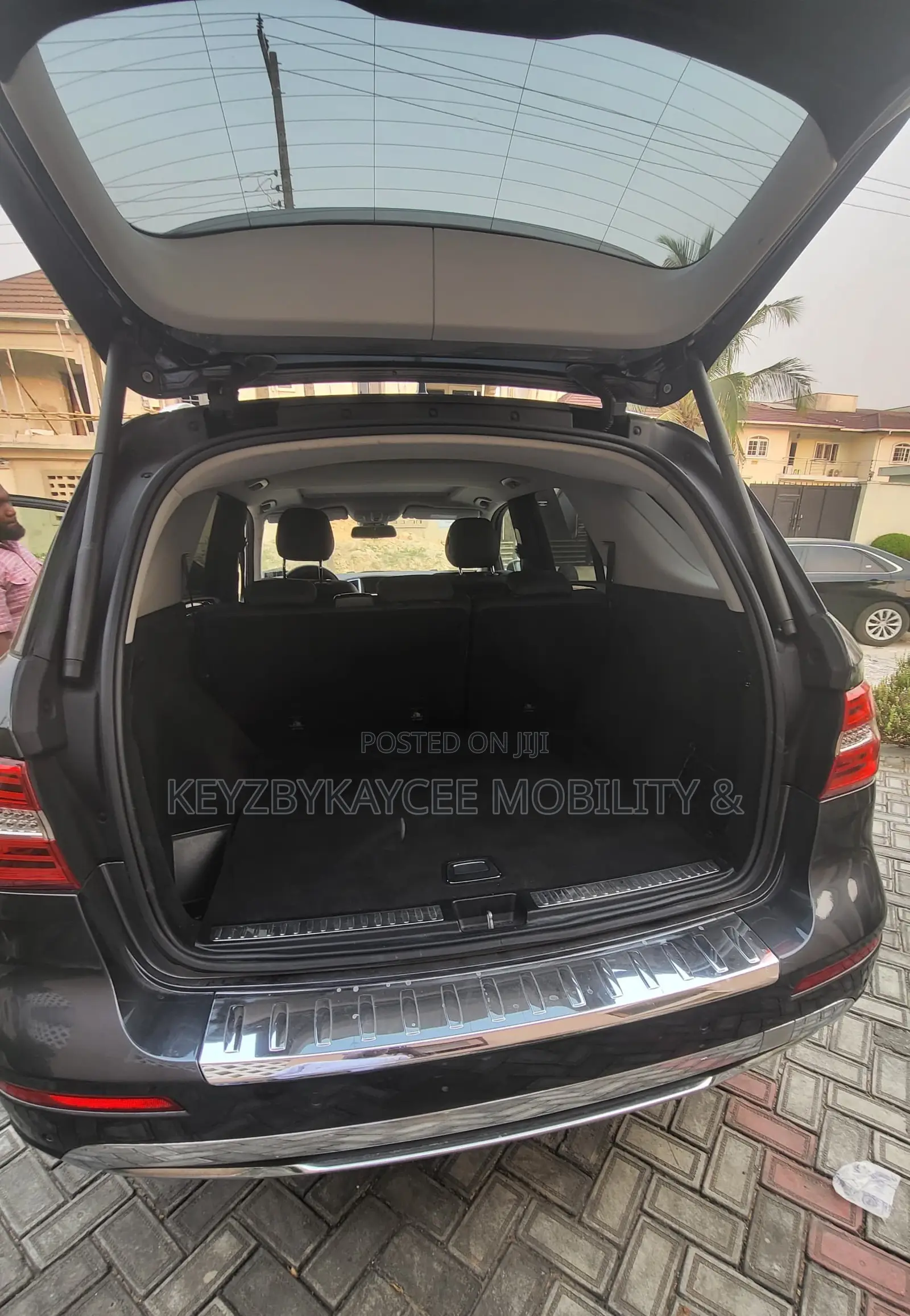 Mercedes-Benz M Class ML350 4dr SUV (3.5L 6cyl 7A) 2015 Black