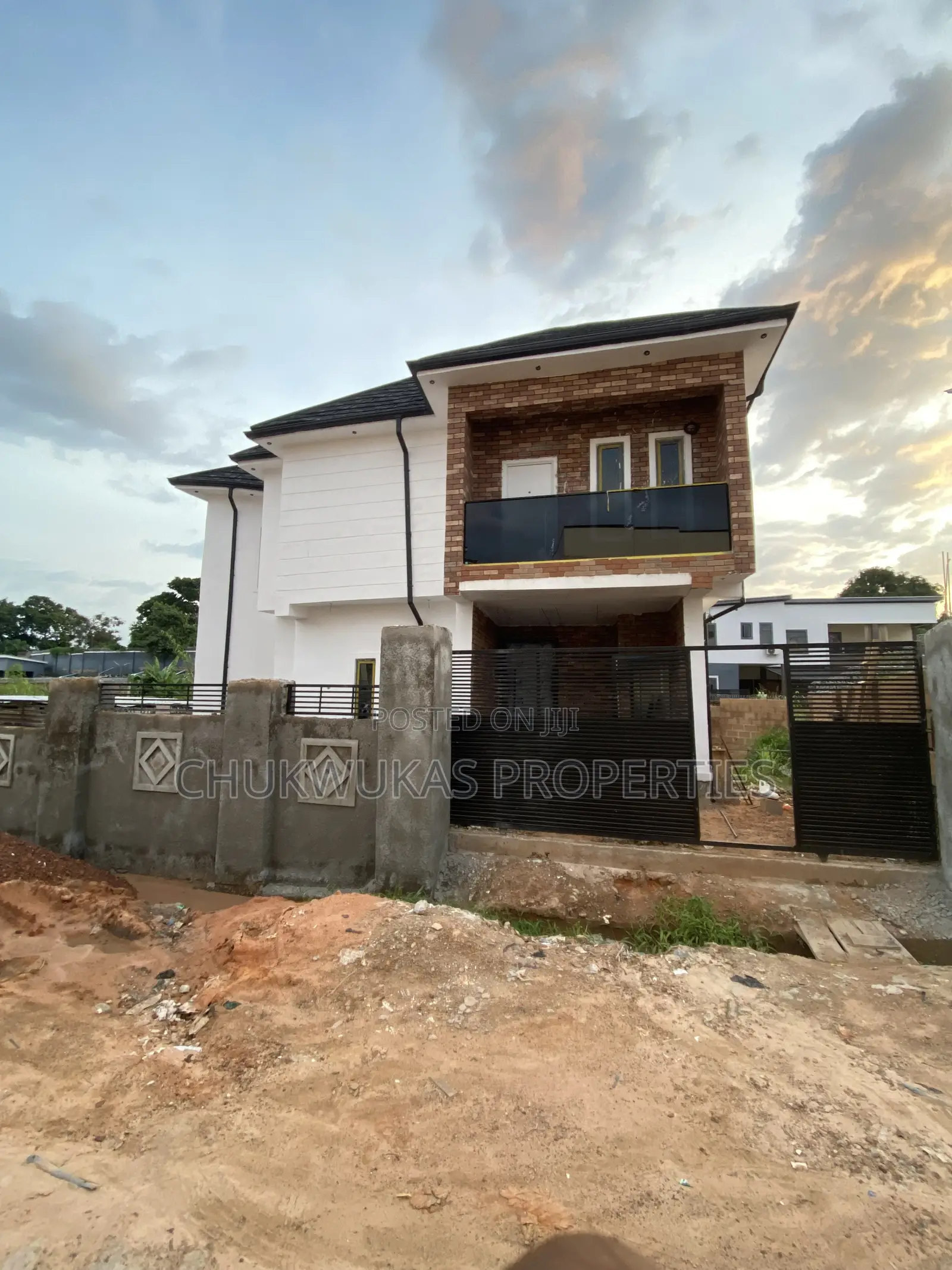 4bdrm Duplex in Transekulu New Gra for sale