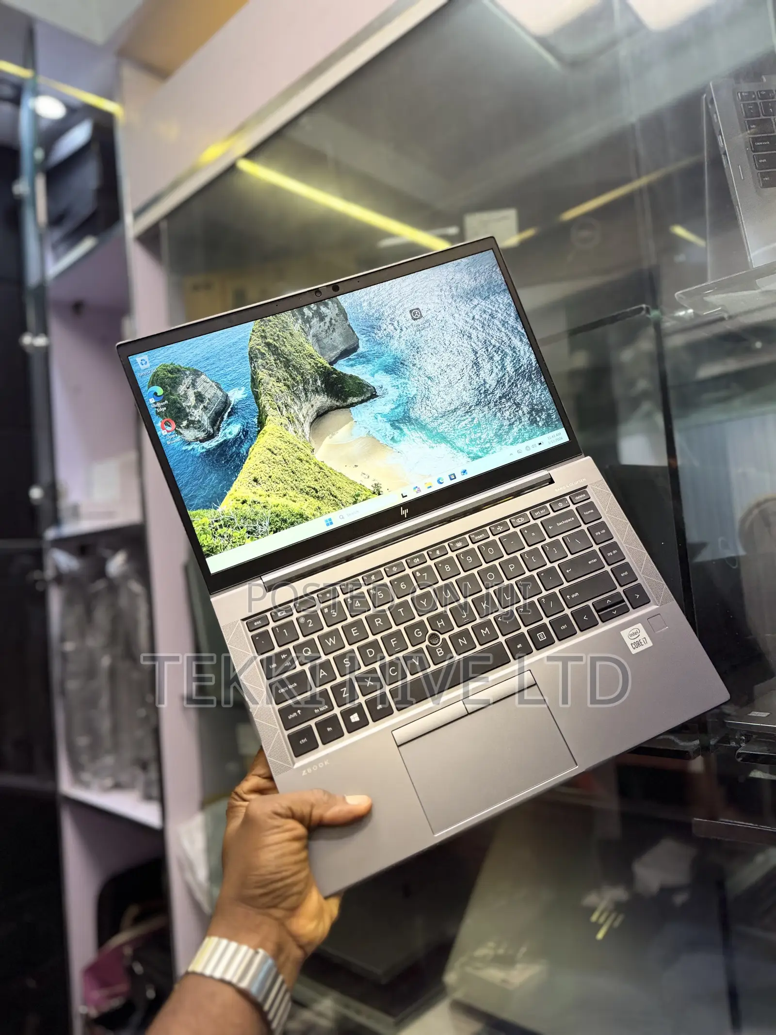 Laptop HP ZBook Firefly 14 G7 16GB Intel Core i7 SSD 512GB