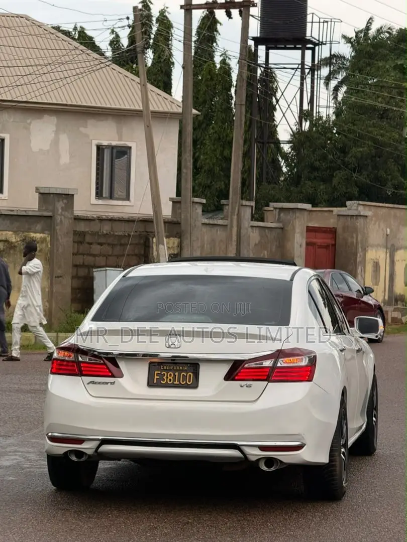 Honda Accord 2017 White