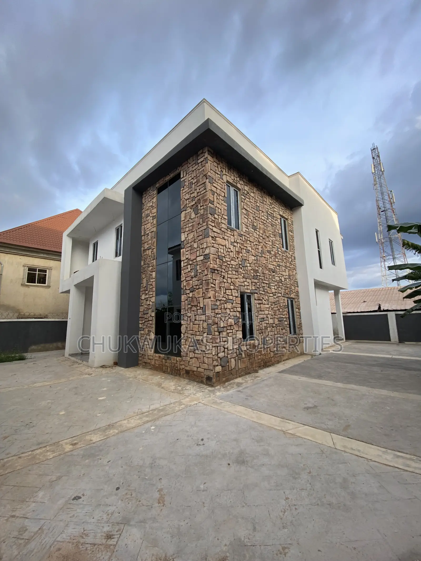 4bdrm Duplex in Transekulu New Gra for sale