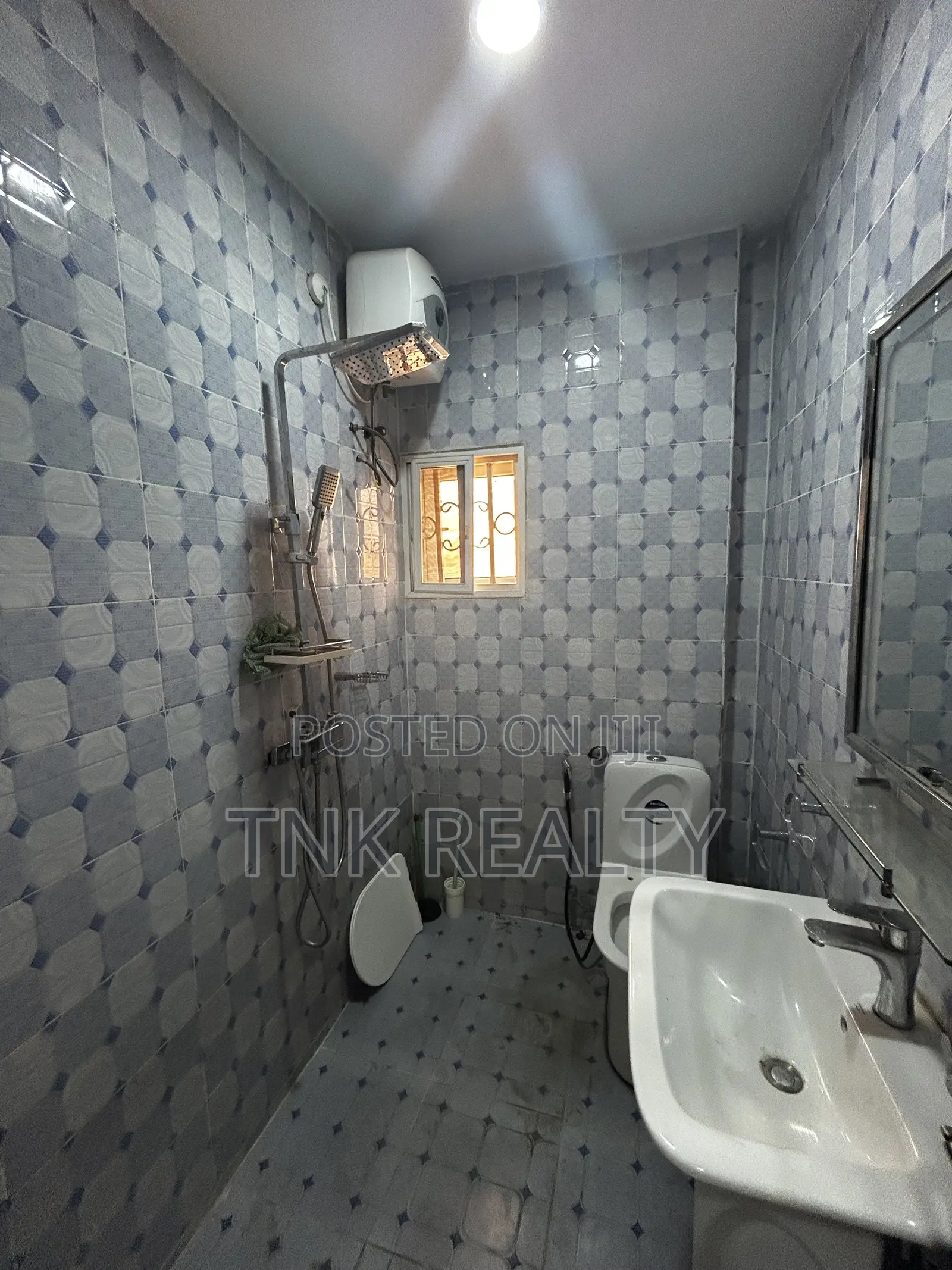 4bdrm Townhouse / Terrace in Jahi for rent