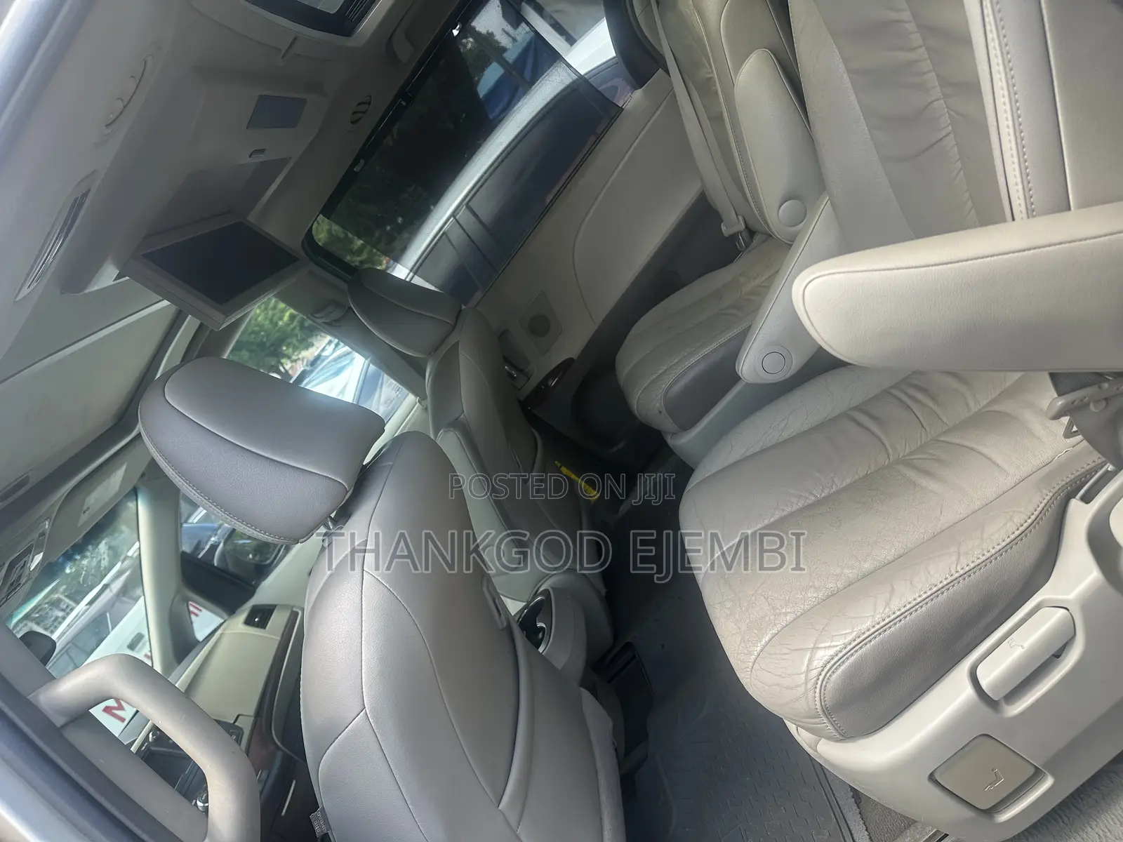 Toyota Sienna Limited 7 Passenger 2012 Gold