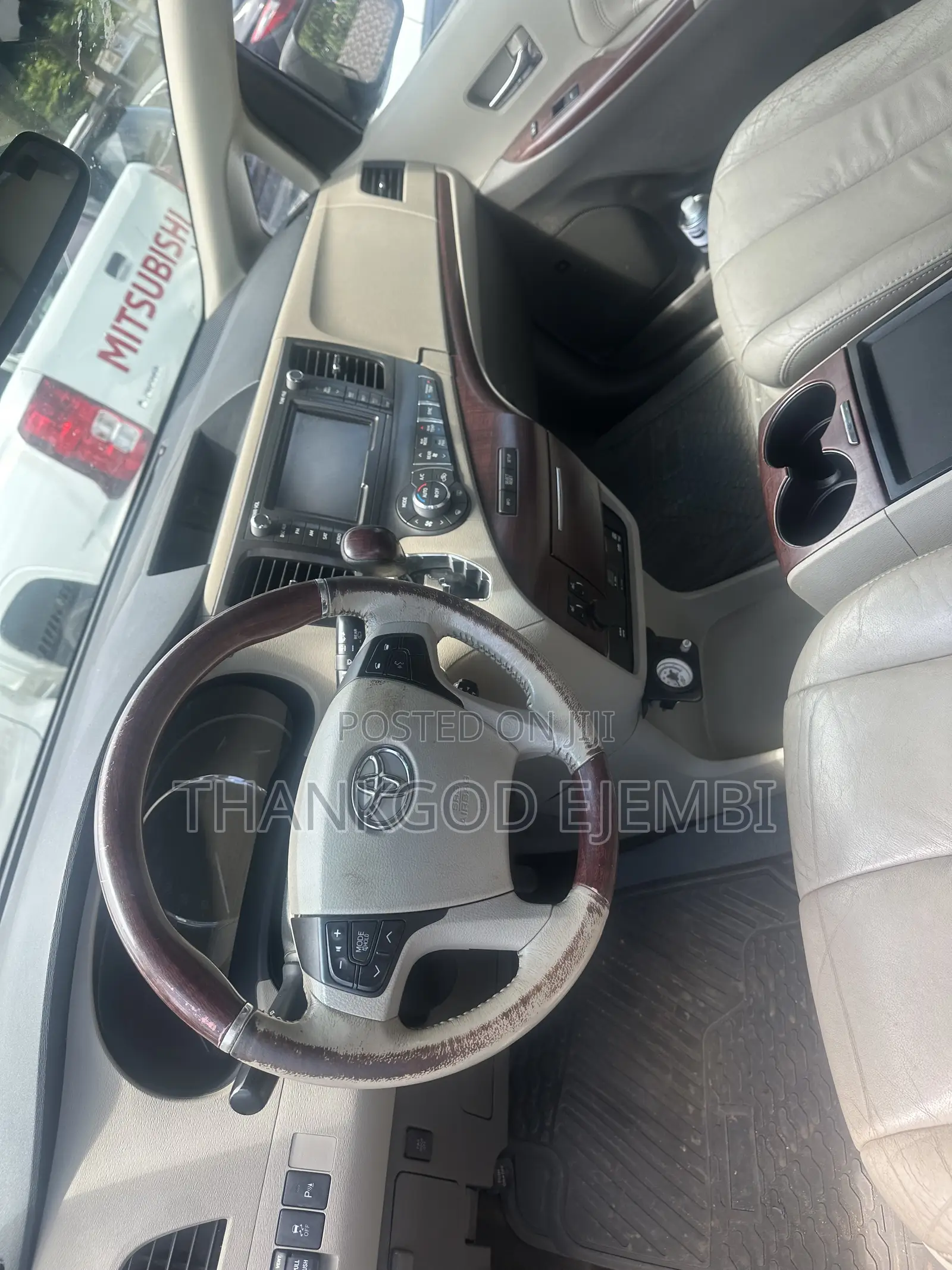 Toyota Sienna Limited 7 Passenger 2012 Gold