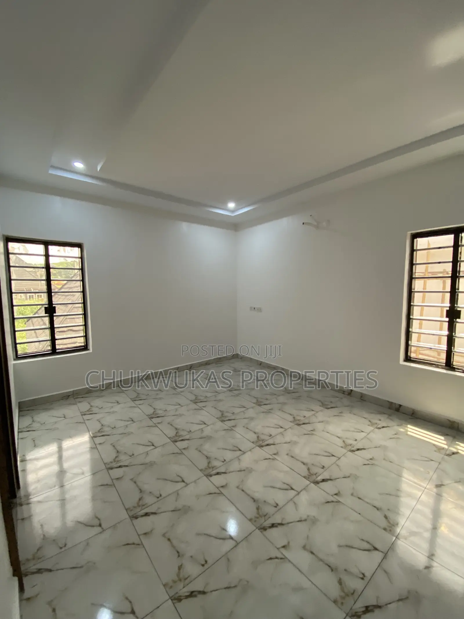 4bdrm Duplex in Transekulu New Gra for sale