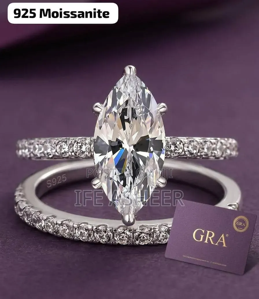 Marquise Cut Mossanite Diamond Ladies Set of Wedding Ring - Silver