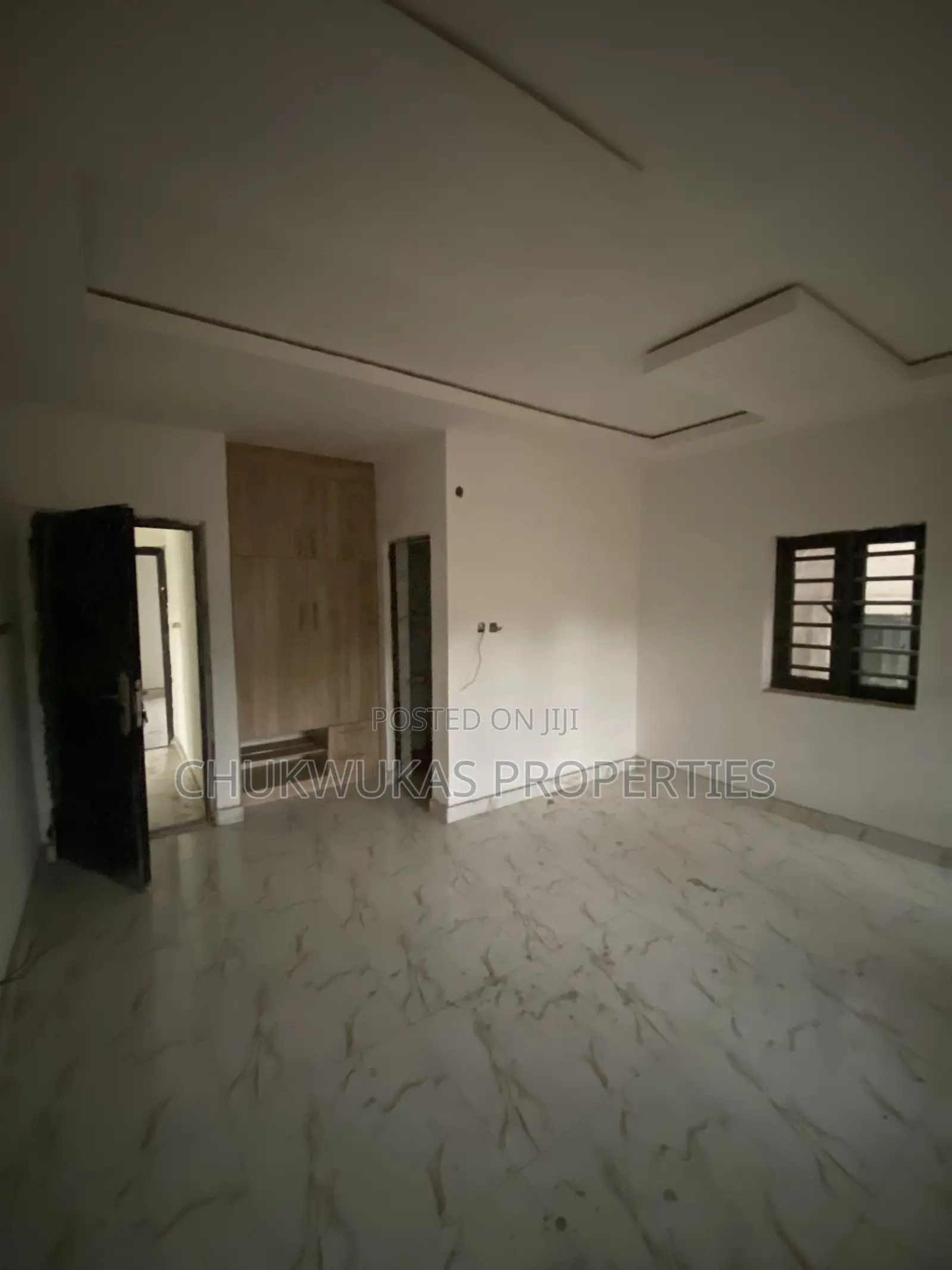 4bdrm Duplex in Thinkers Corner for sale