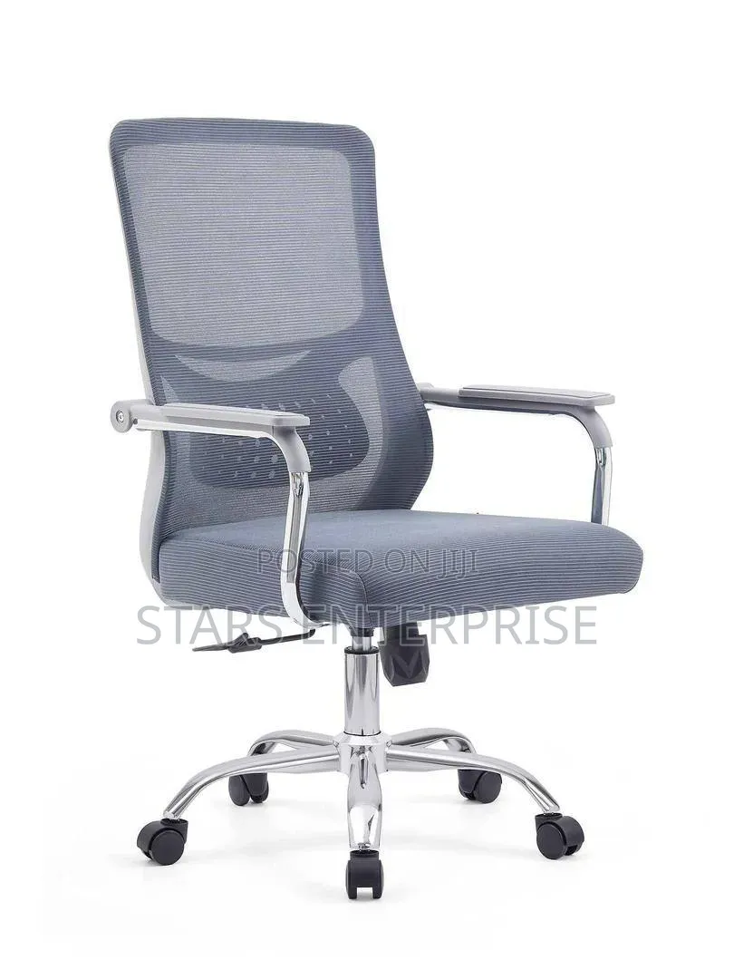 Modern Swivel Office Chair / Mesh Chair.