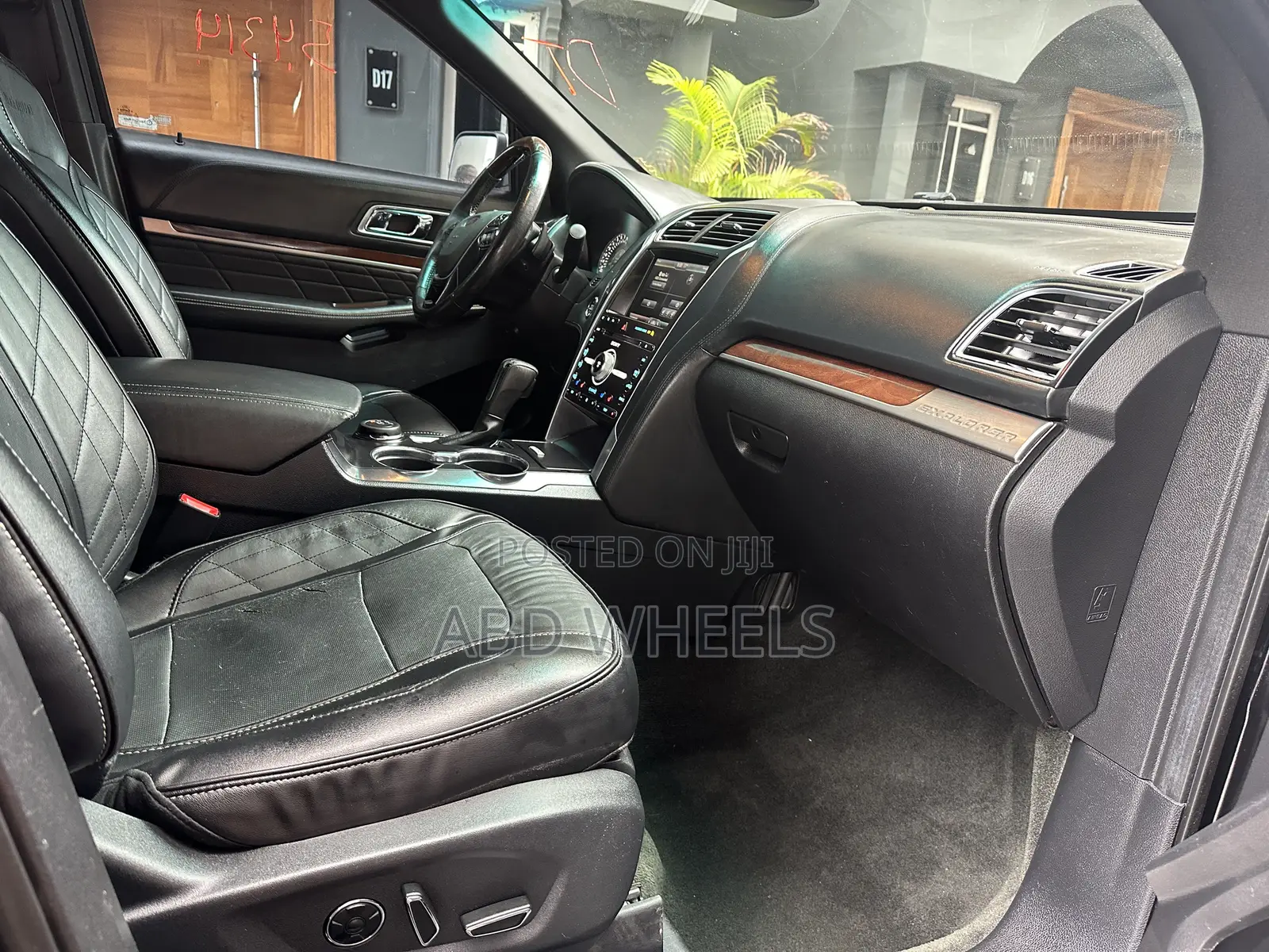 Ford Explorer Platinum 4dr SUV AWD (3.5L 6cyl Turbo 6A) 2016 Black