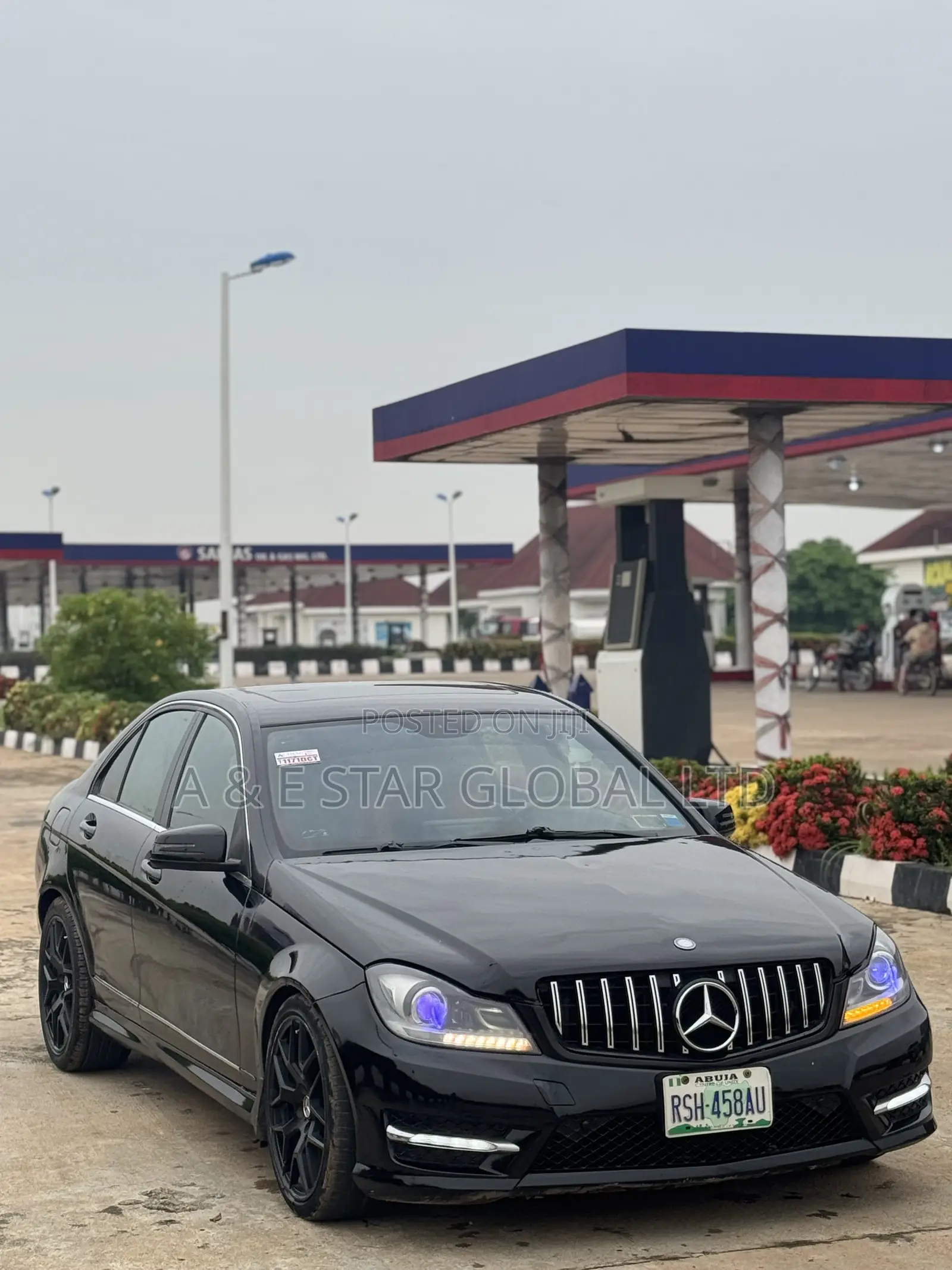Mercedes-Benz C300 2010 Black