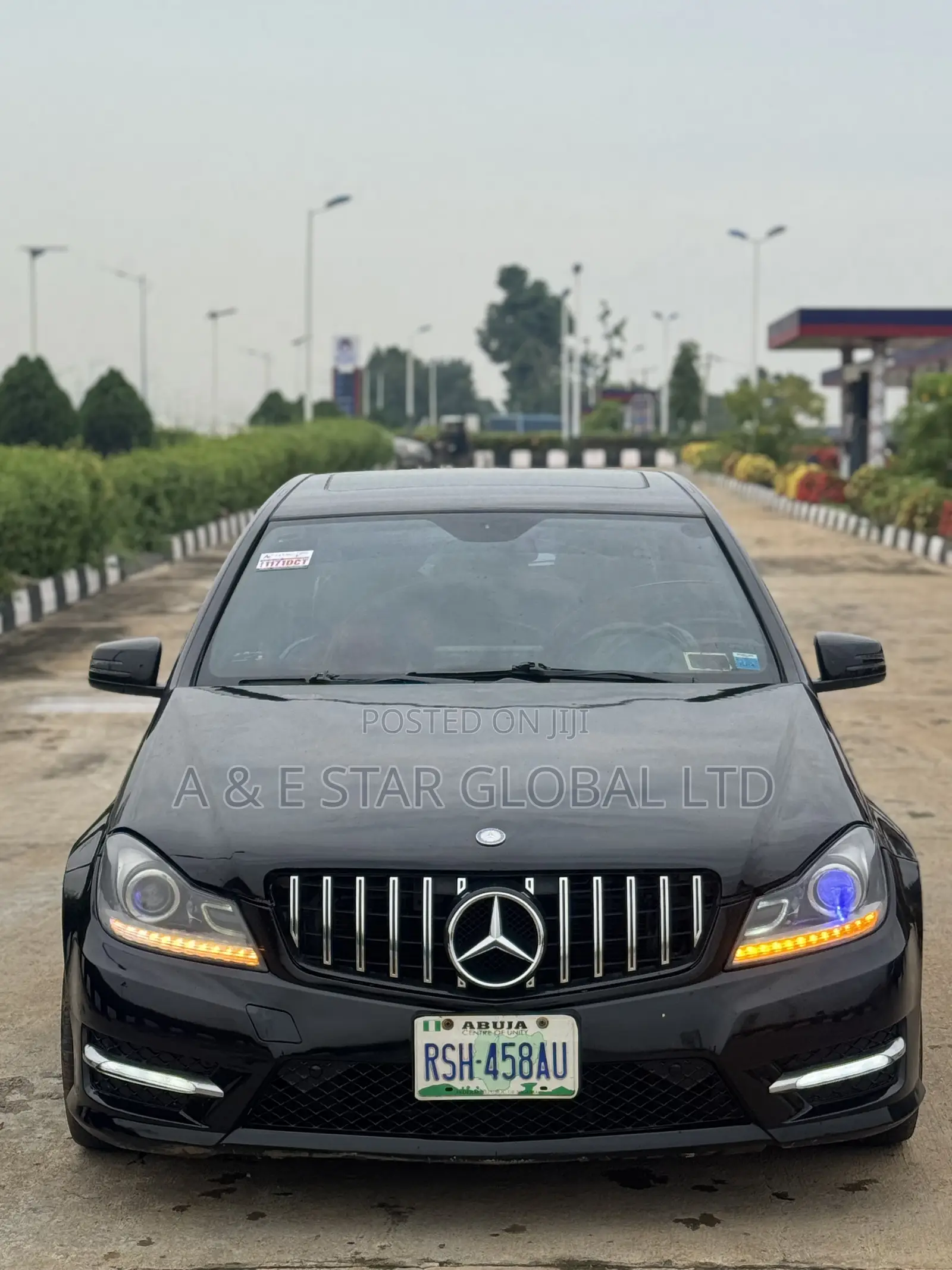 Mercedes-Benz C300 2010 Black