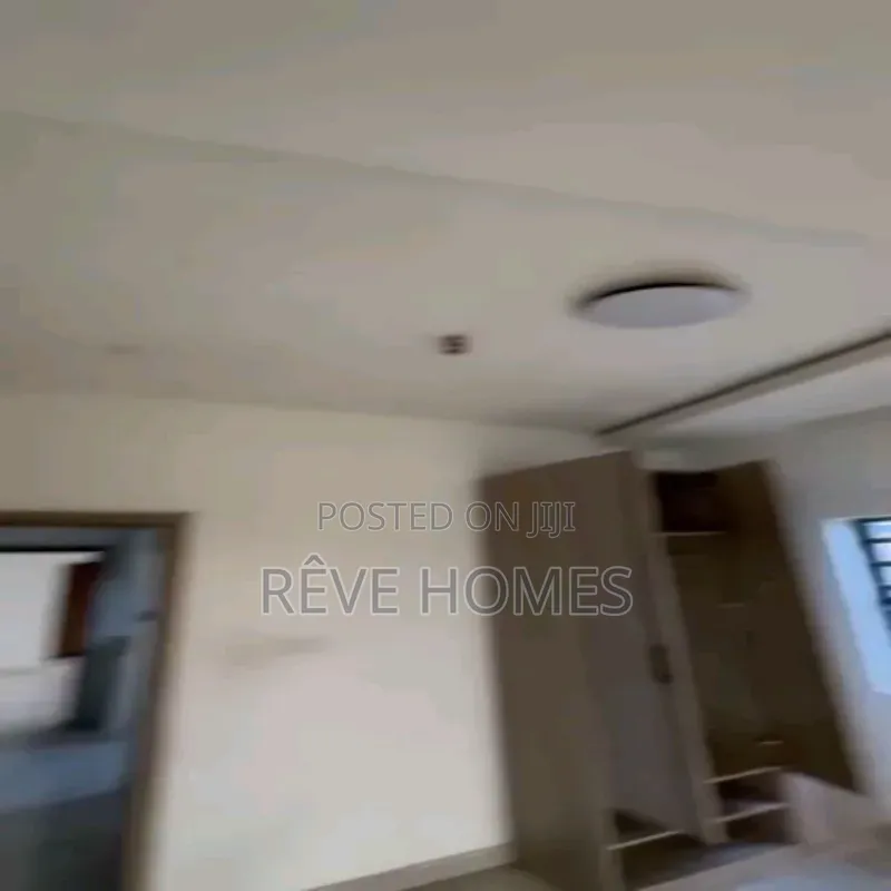 Mini Flat in Onike for rent