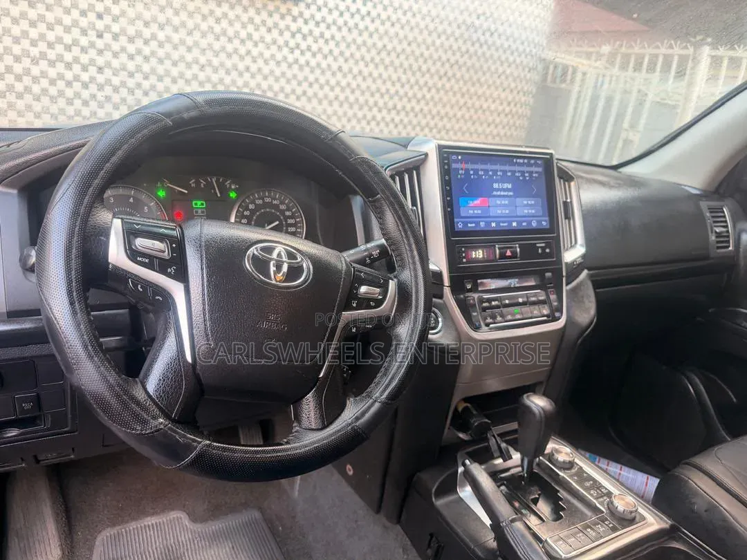 Toyota Land Cruiser 2014 Black