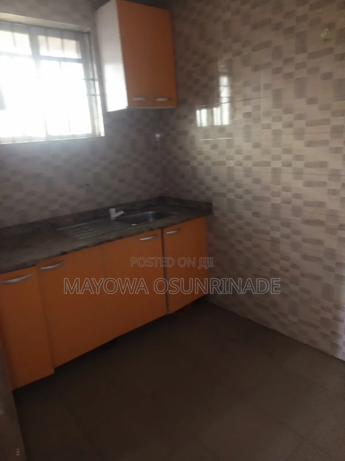 1bdrm Room & Parlour in Ologuneru for rent