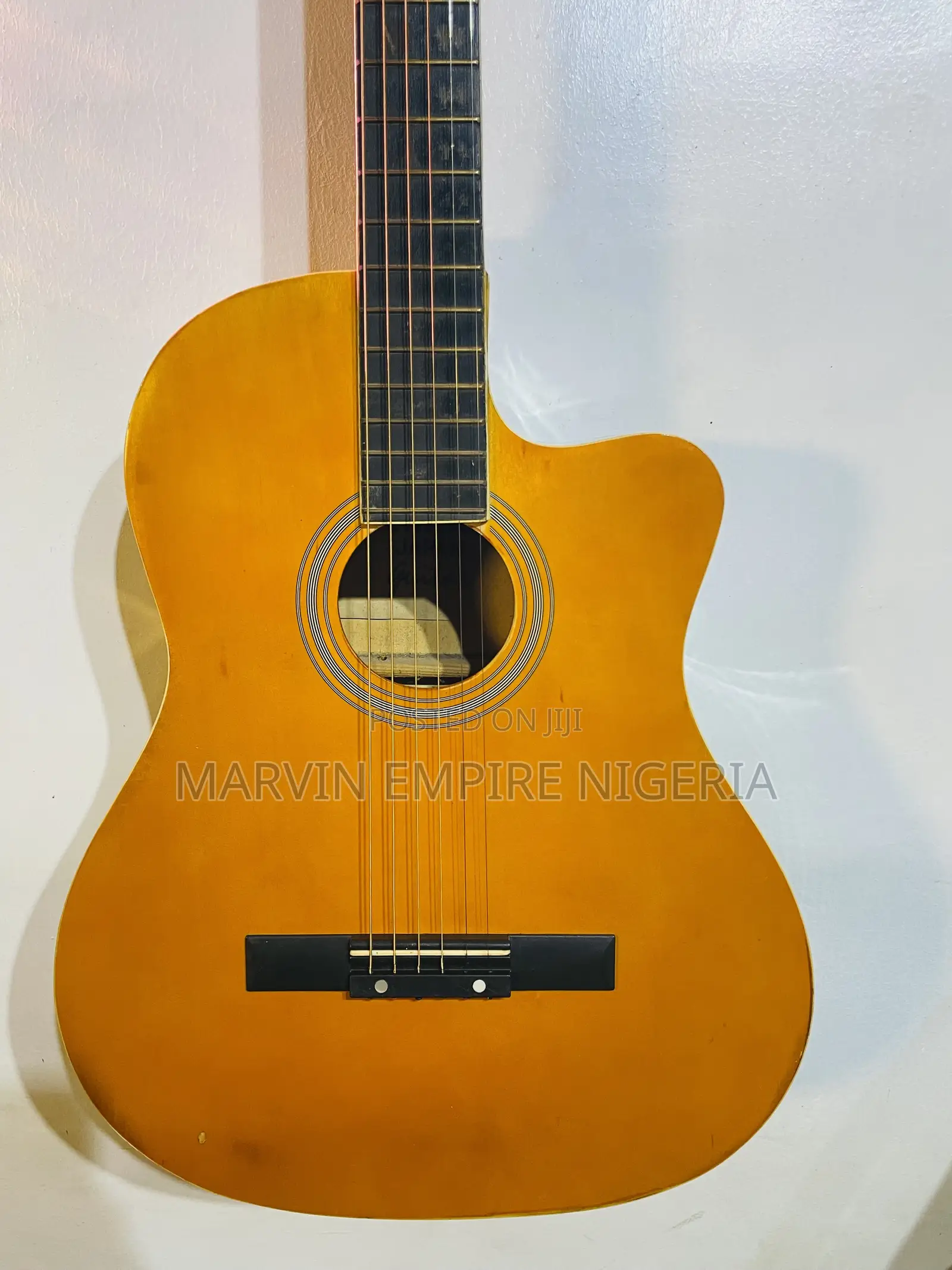 Ultimate Japan Acoustic Guitar With a Free Bag