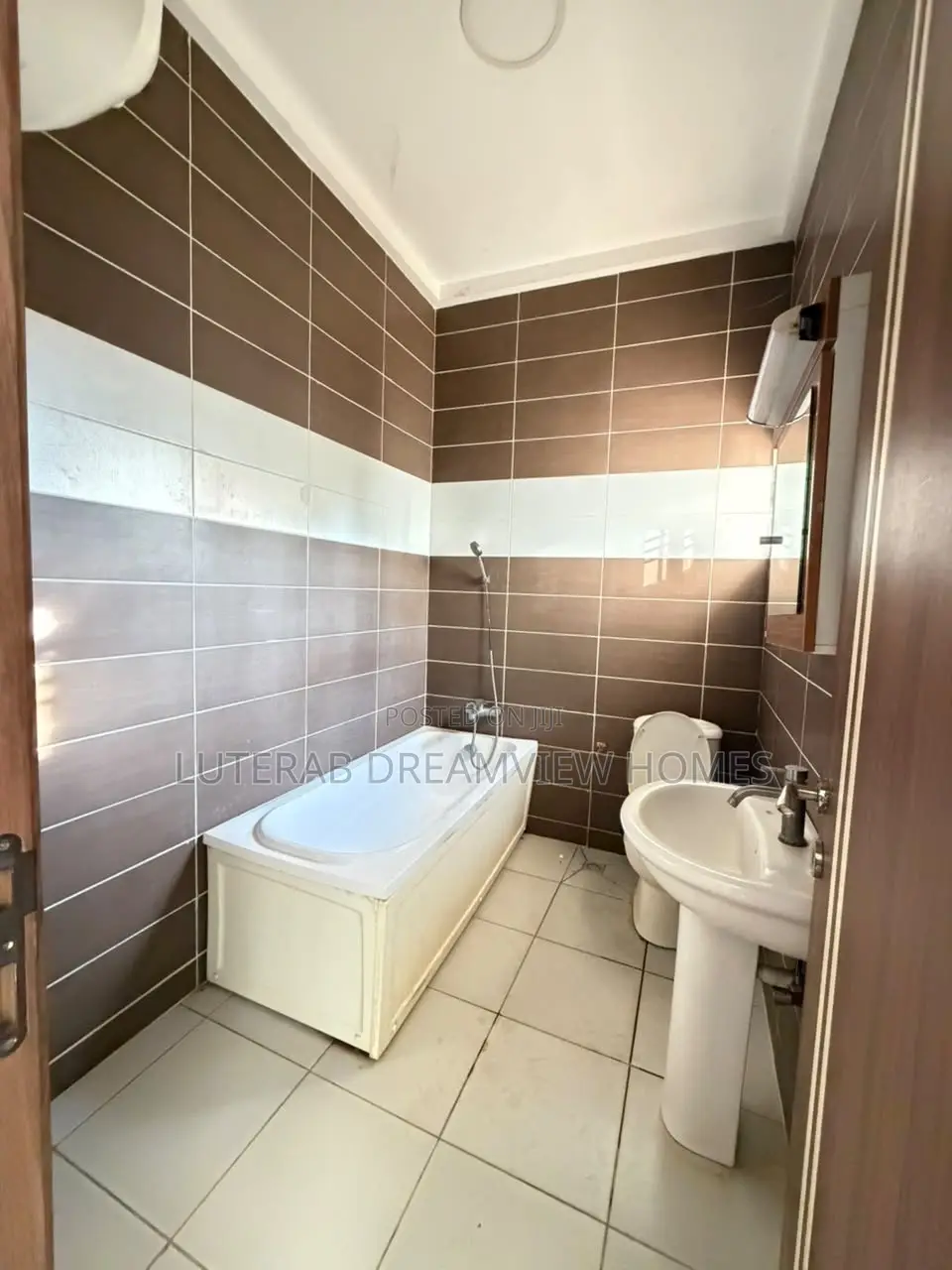 2bdrm Block of Flats in Katampe Extension for rent