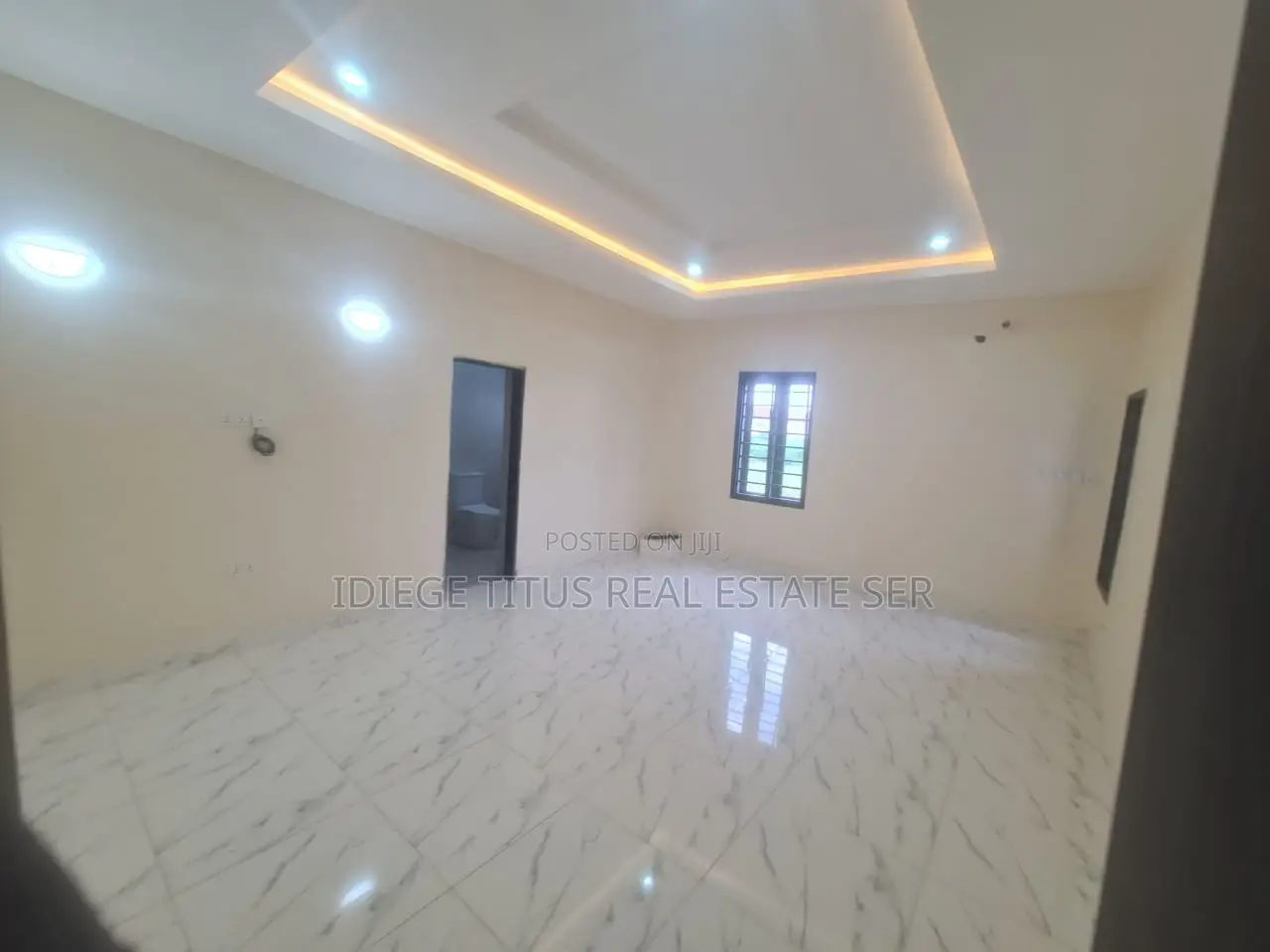 3bdrm Block of Flats in Cluster 5, FHA for rent