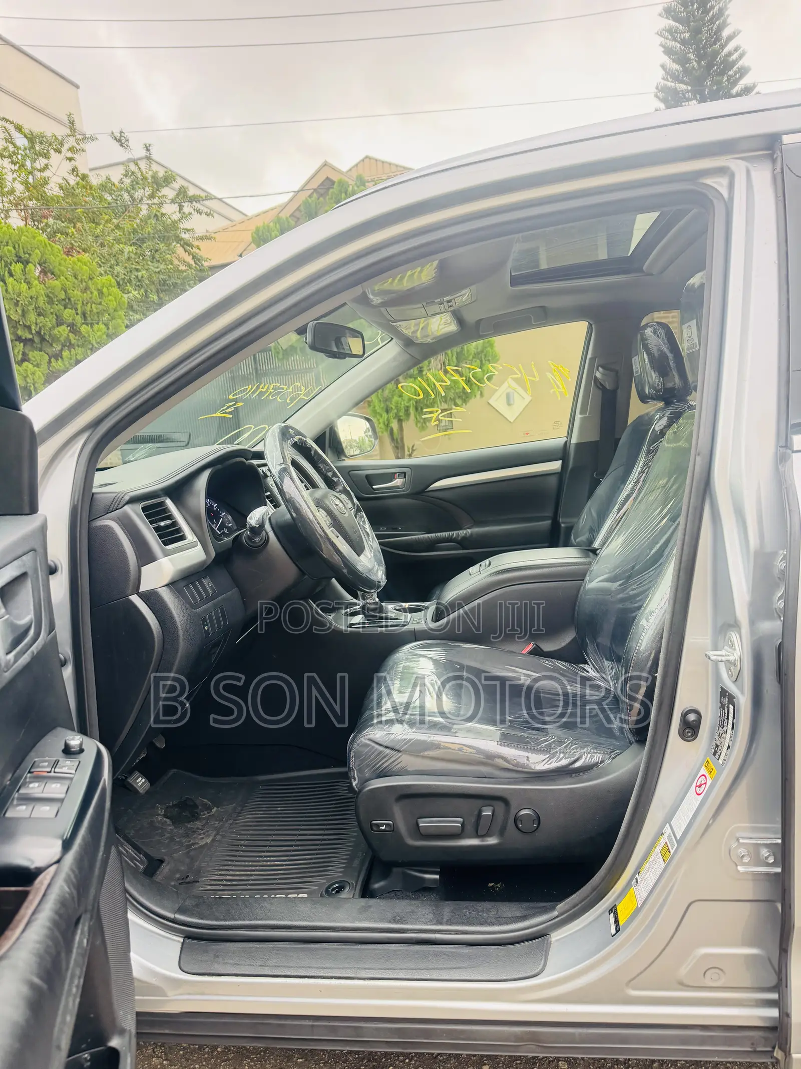 Toyota Highlander XLE V6 4x4 (3.5L 6cyl 6A) 2016 Silver