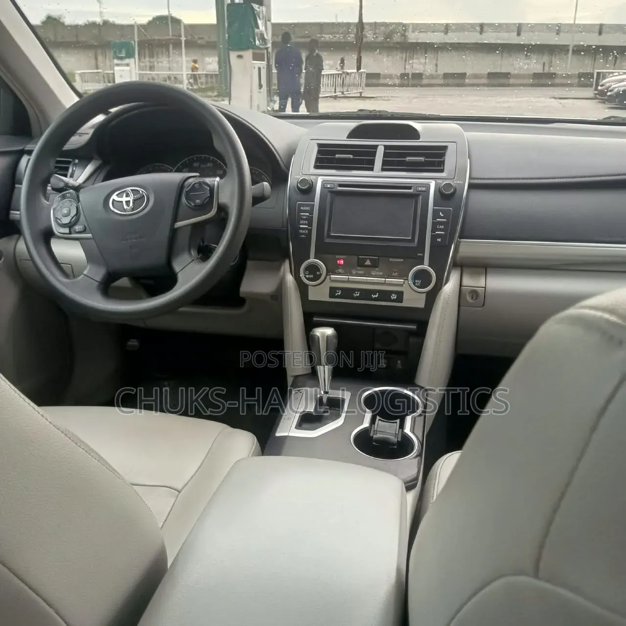 Toyota Camry LE 4dr Sedan (2.5L 4cyl 6A) 2012 Silver