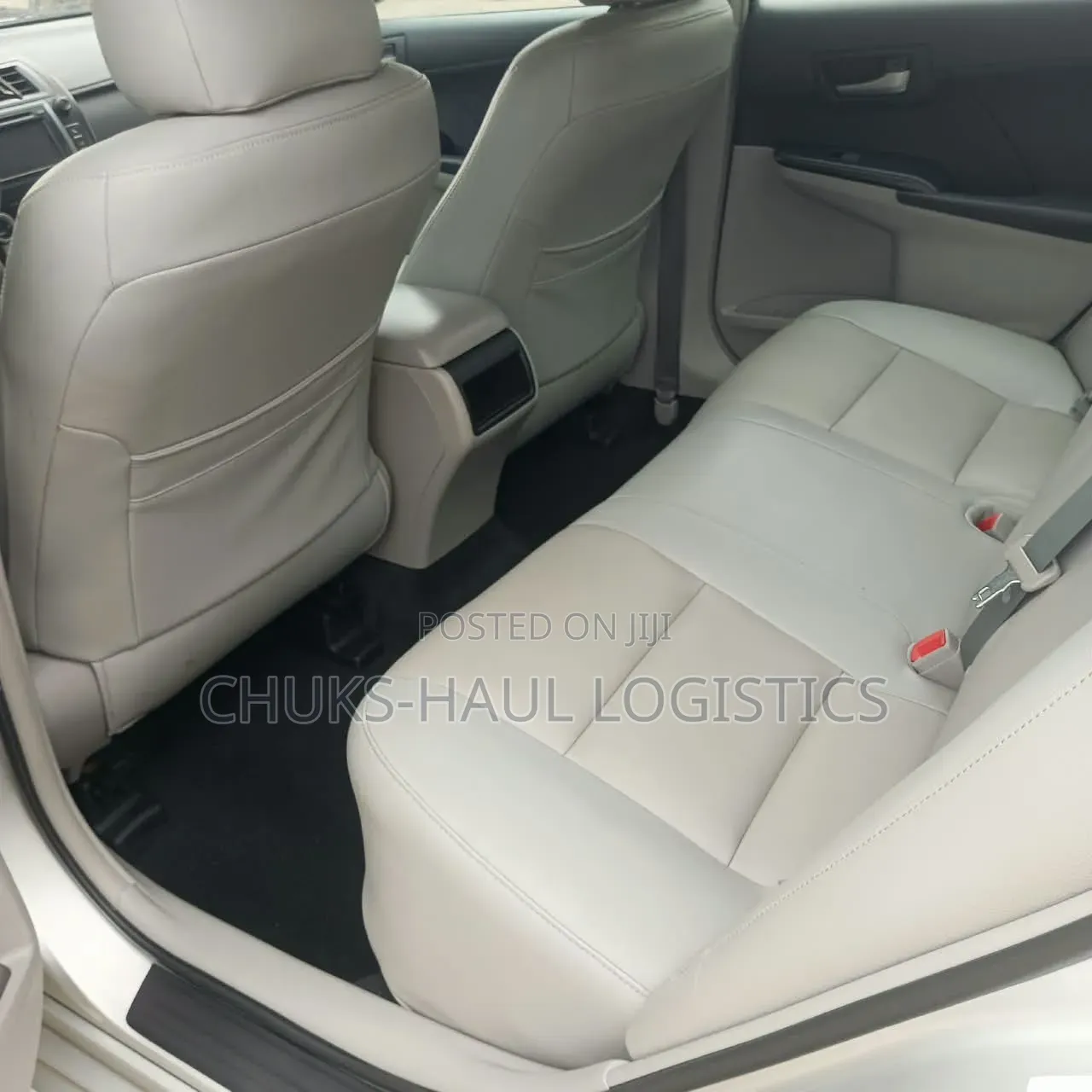 Toyota Camry LE 4dr Sedan (2.5L 4cyl 6A) 2012 Silver
