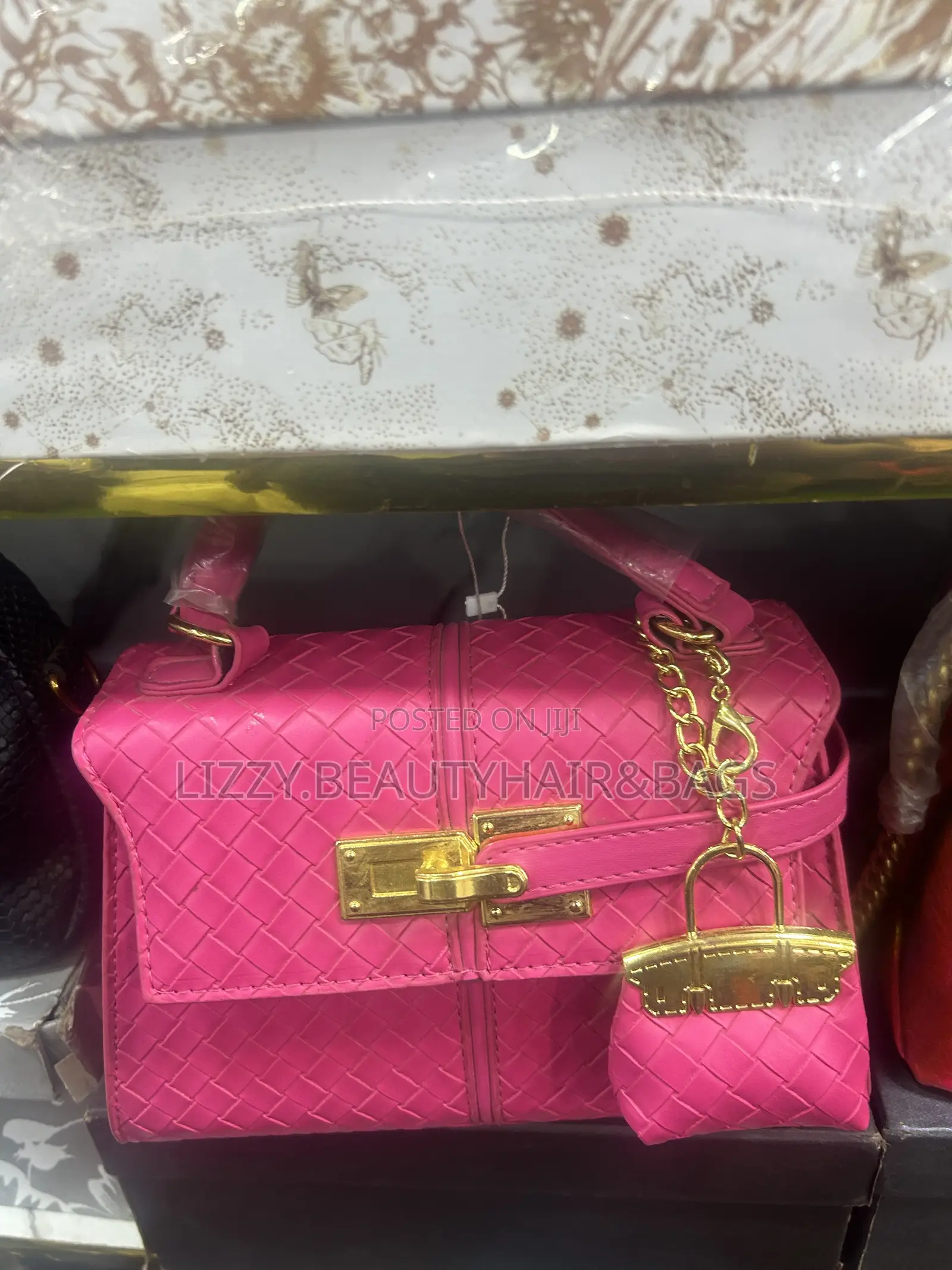 Both Bags Are Fully Box Comes With a Rechargeable Hand Fan