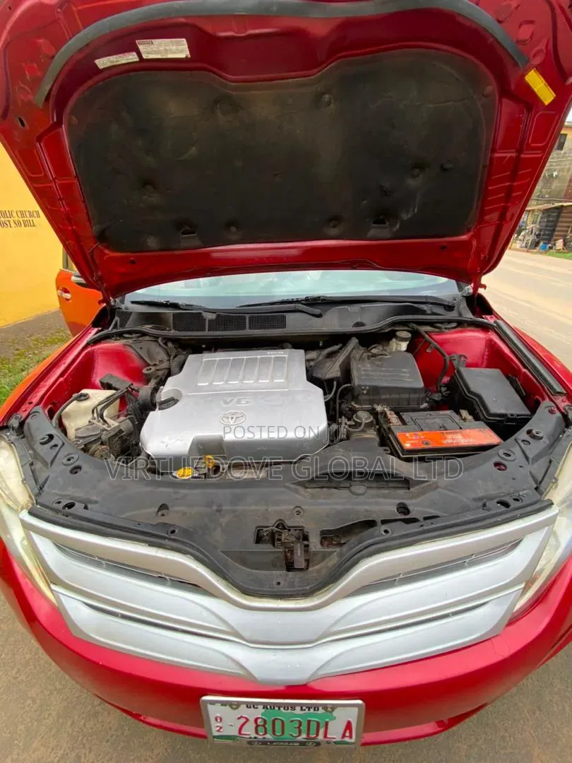 Toyota Venza 2010 Red