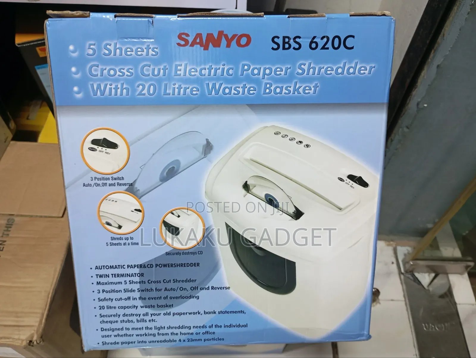 Sanyo SBC-620 Electric Paper Shredder