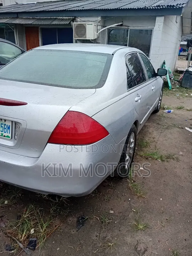 Honda Accord 2.0 Comfort Automatic 2007 Silver