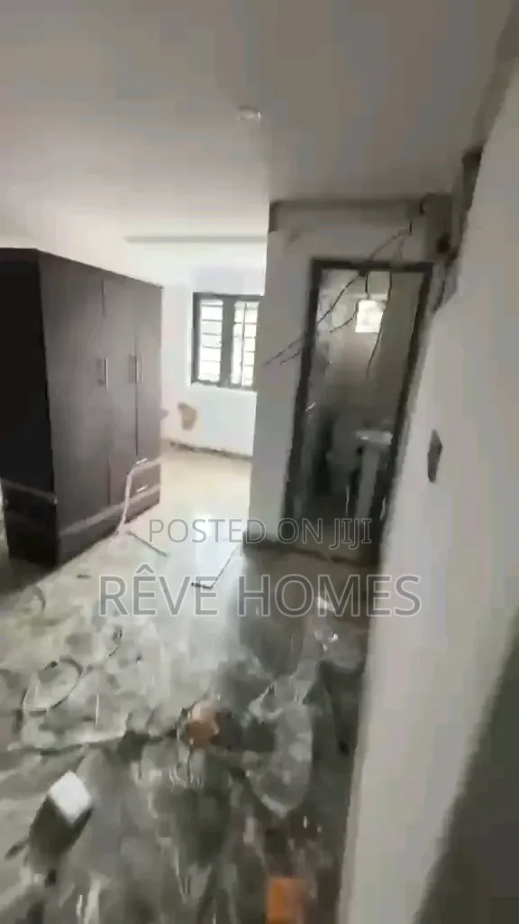 Mini Flat in Anthony Village for rent
