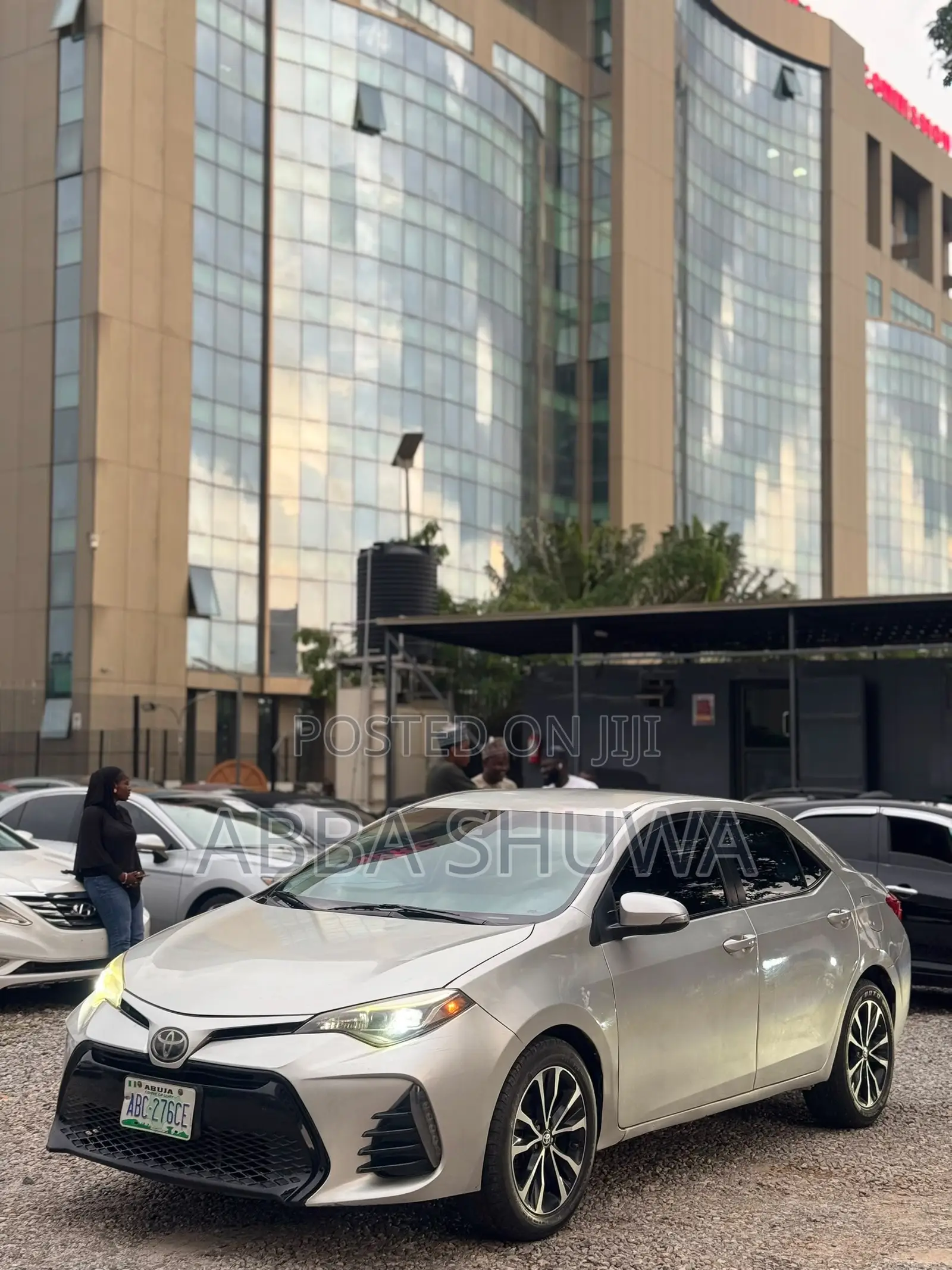 Toyota Corolla SE 4dr Sedan (1.8L 4cyl CVT) 2017 Silver