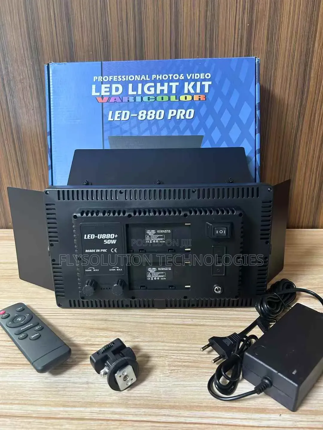 Professional Photo Video LED Light Kit (LED-880 PRO)