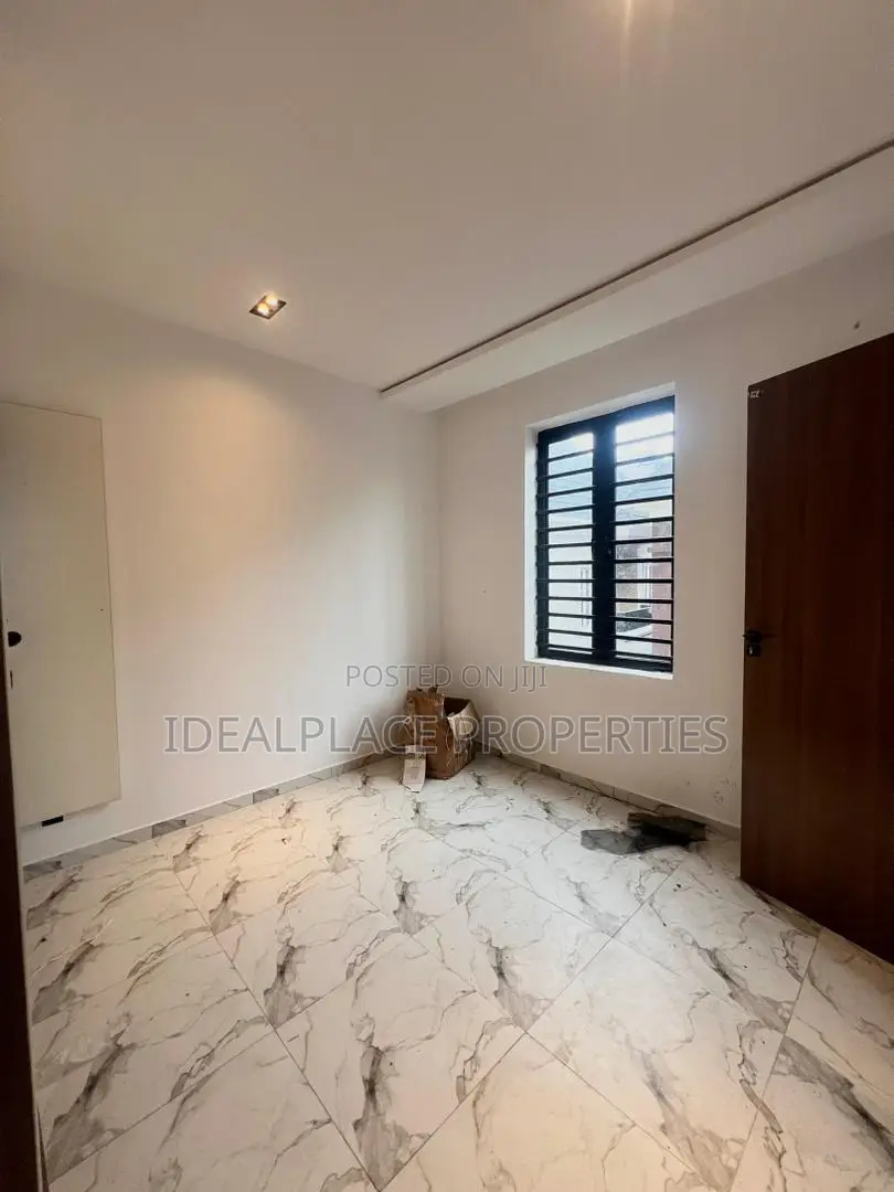 1bdrm Apartment in Lekki for sale