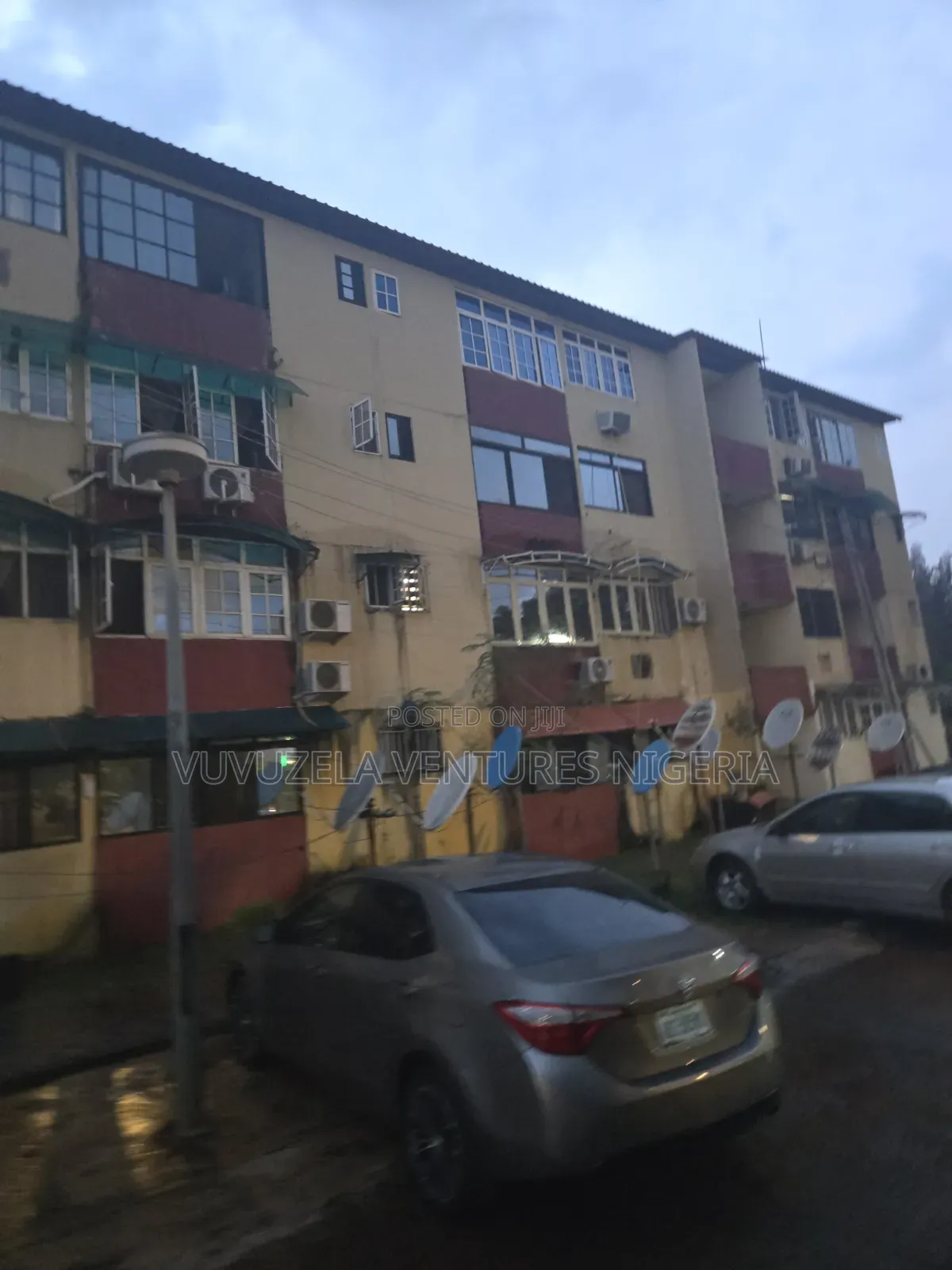 Furnished 3bdrm Block of Flats in Fcda Quarters , for sale