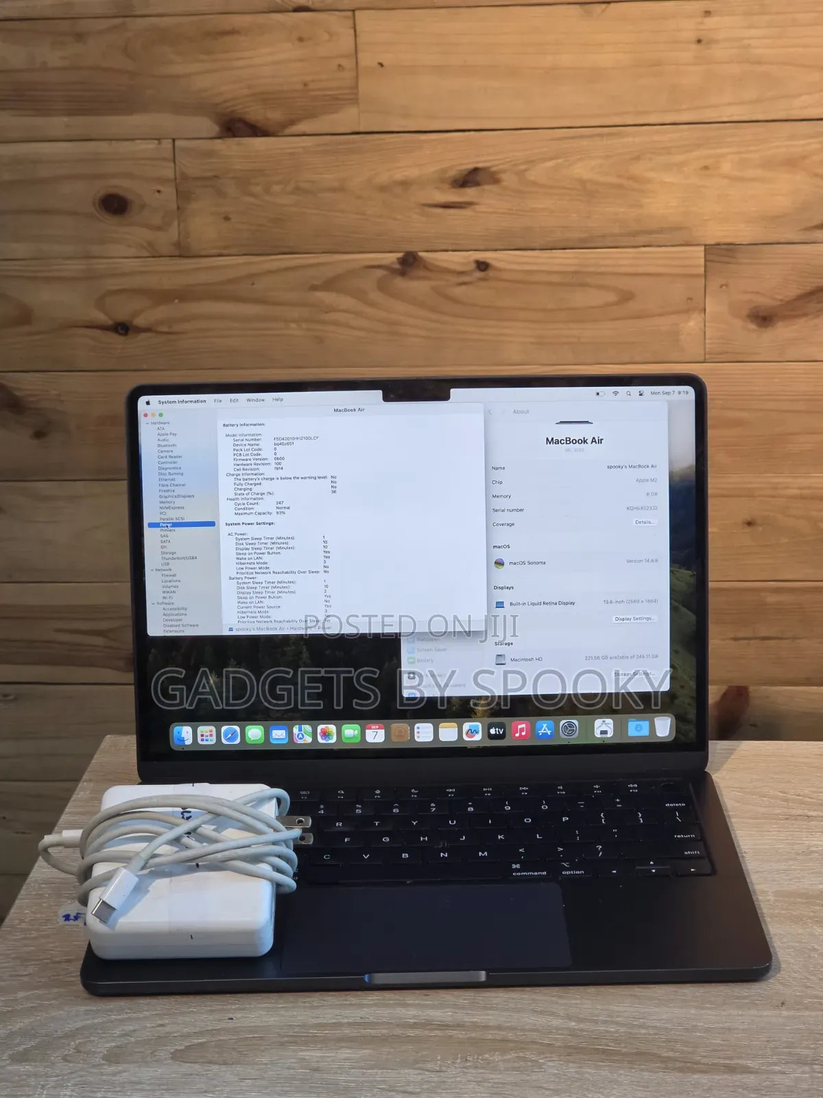 Laptop Apple MacBook Air 2022 M2 8GB Apple M2 SSD 256GB