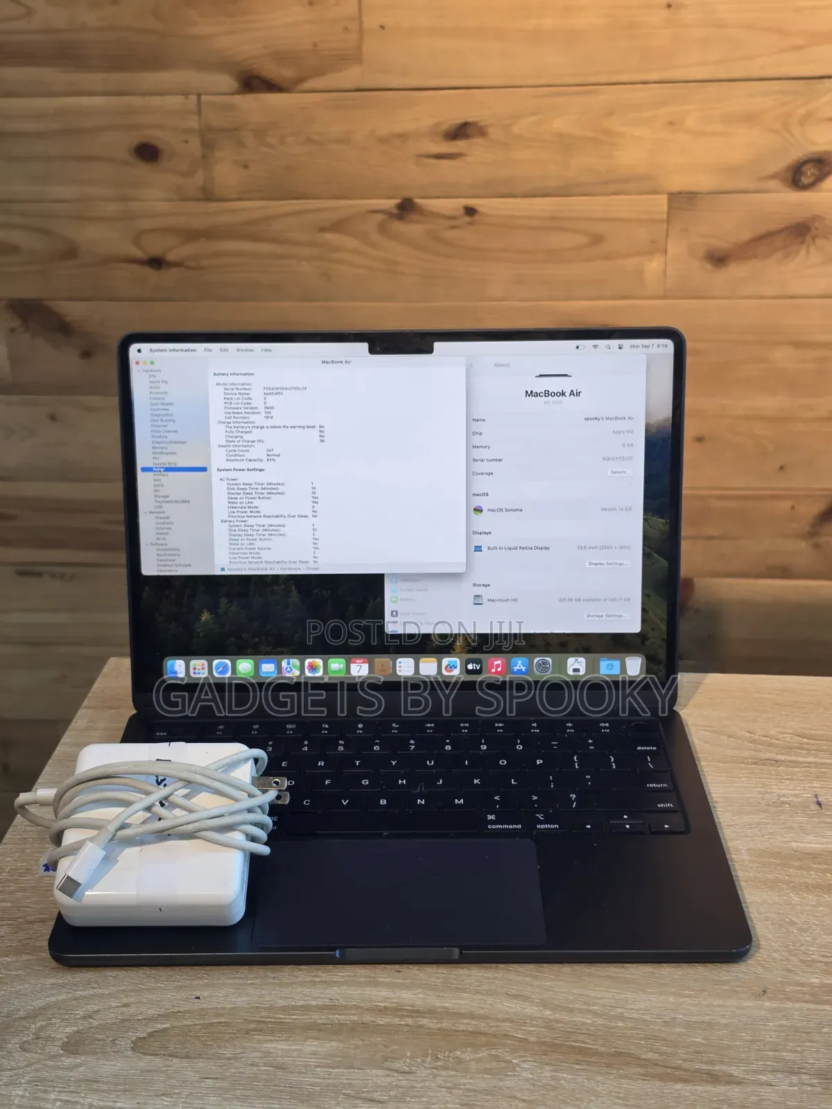 Laptop Apple MacBook Air 2022 M2 8GB Apple M2 SSD 256GB
