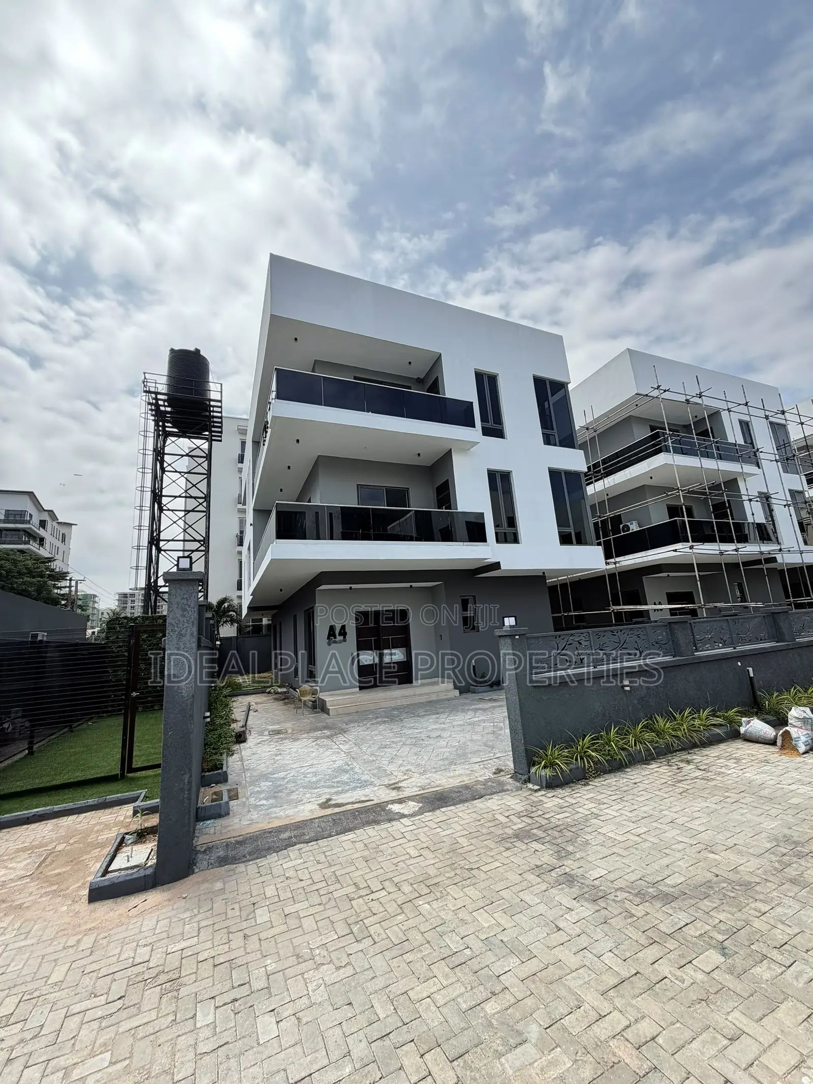 5bdrm Duplex in Old Ikoyi for sale
