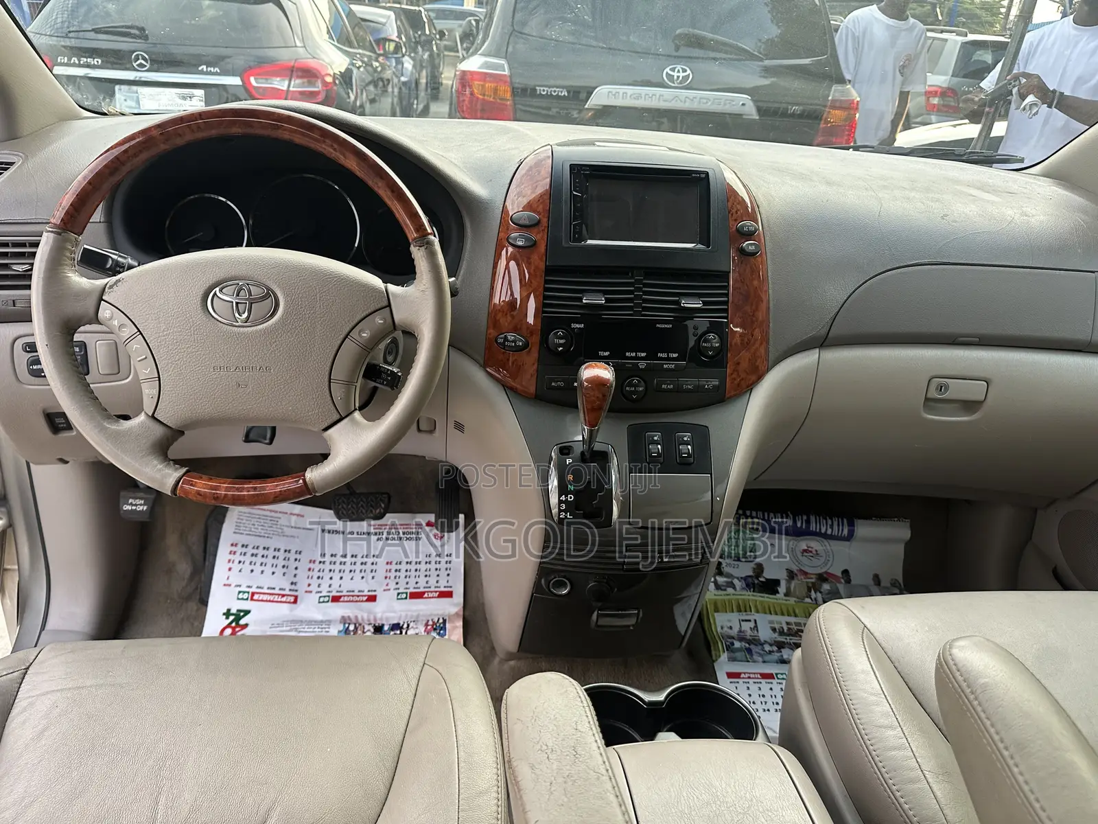 Toyota Sienna XLE Limited 4WD 2008 Gold