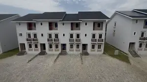 4bdrm Townhouse/Terrace in Crown Court Estate, Durumi for Sale