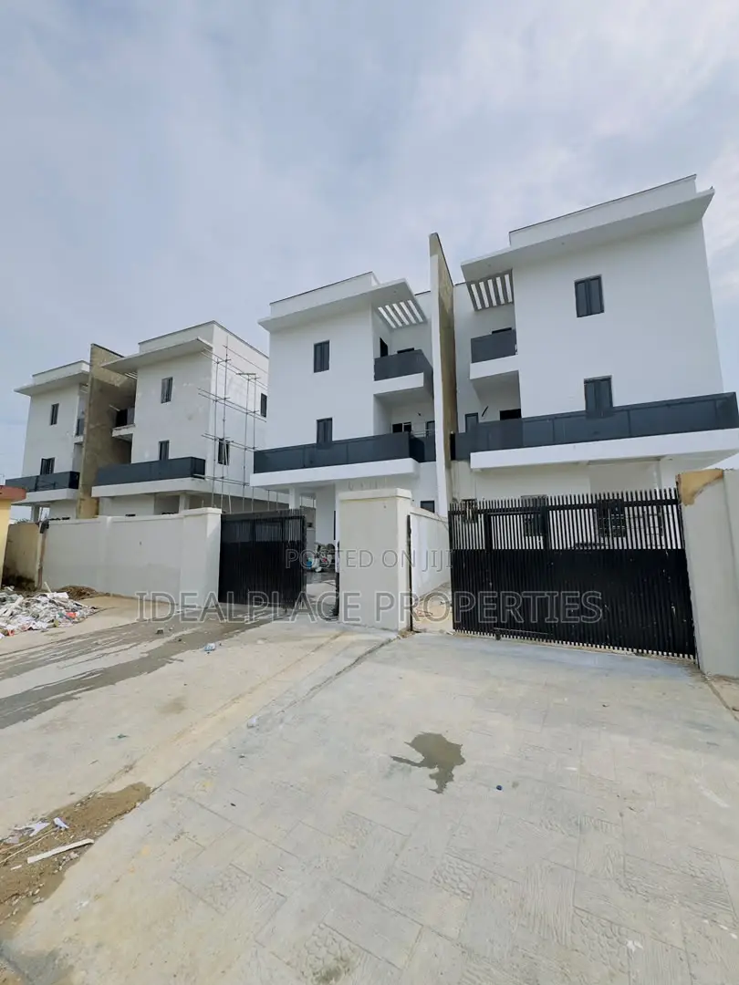 4bdrm Duplex in Ogudu GRA for sale