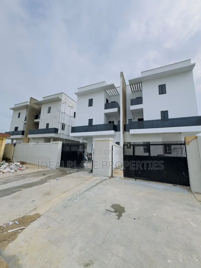 4bdrm Duplex in Ogudu GRA for sale